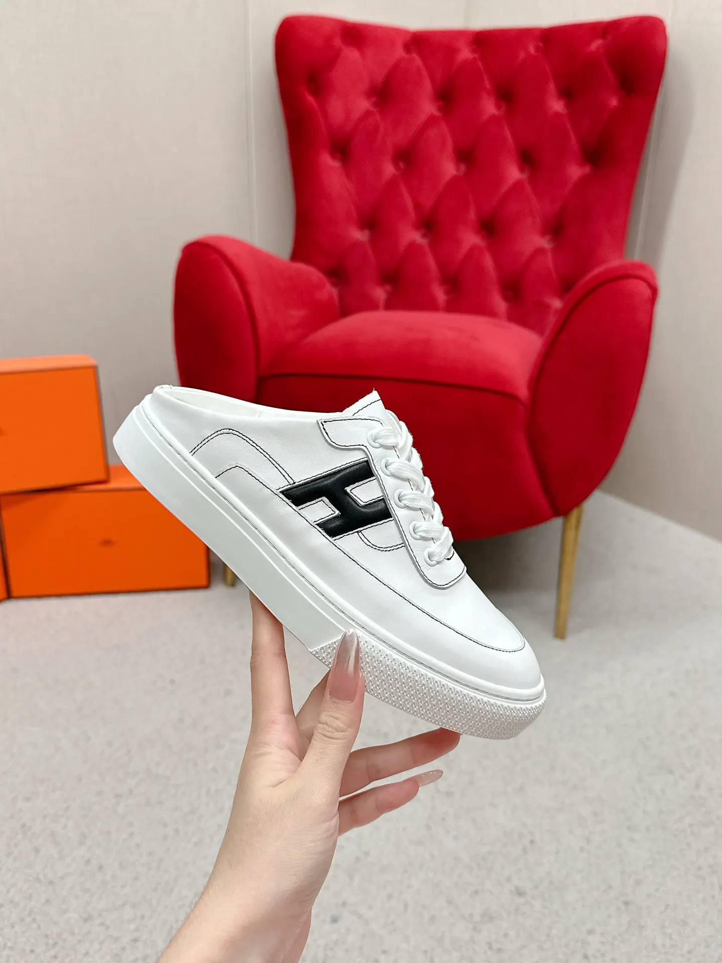 Hermès 羊皮 运动鞋