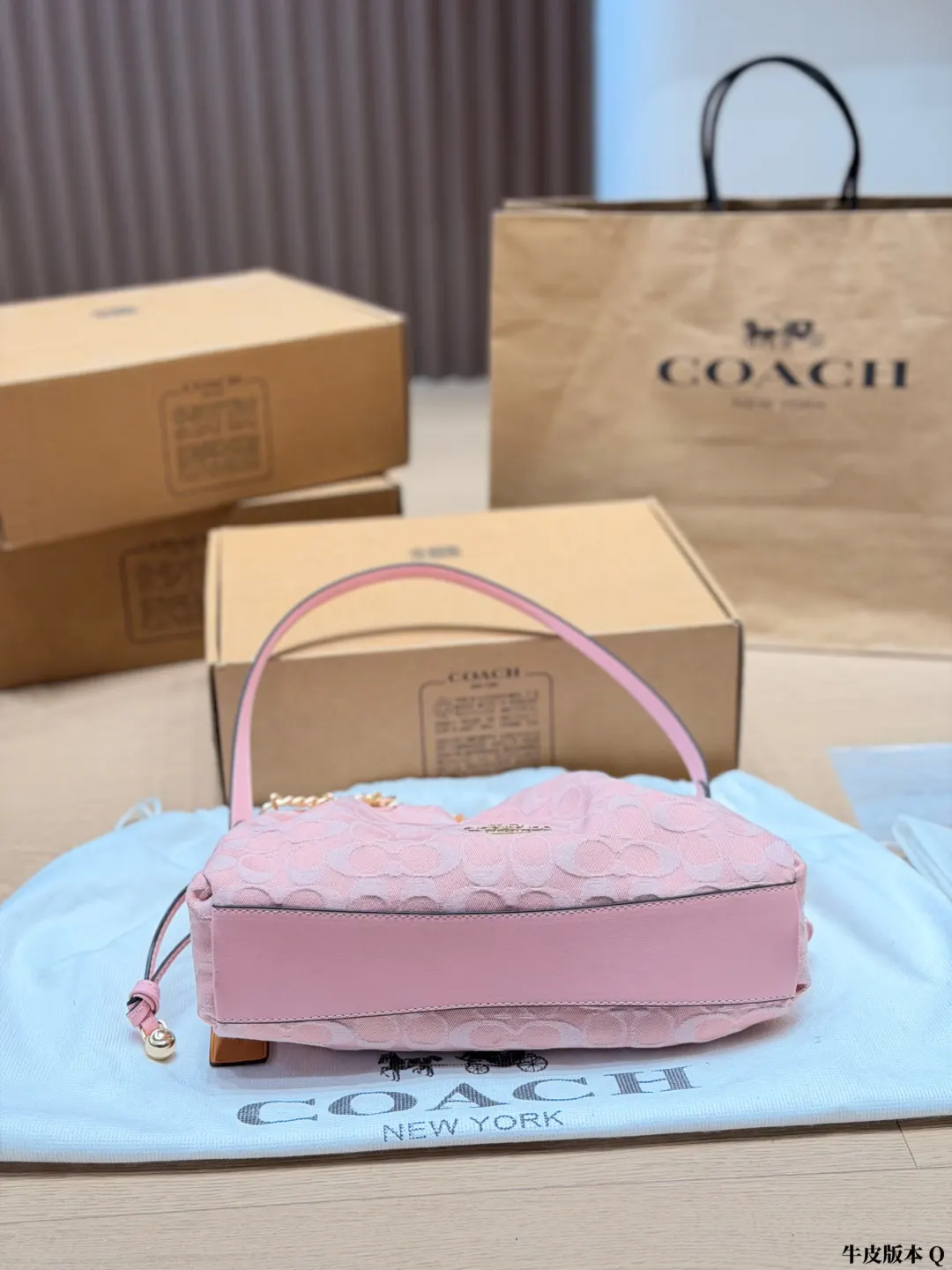 Pink Chain Bag Image 9 Pink Chain Bag Image 9