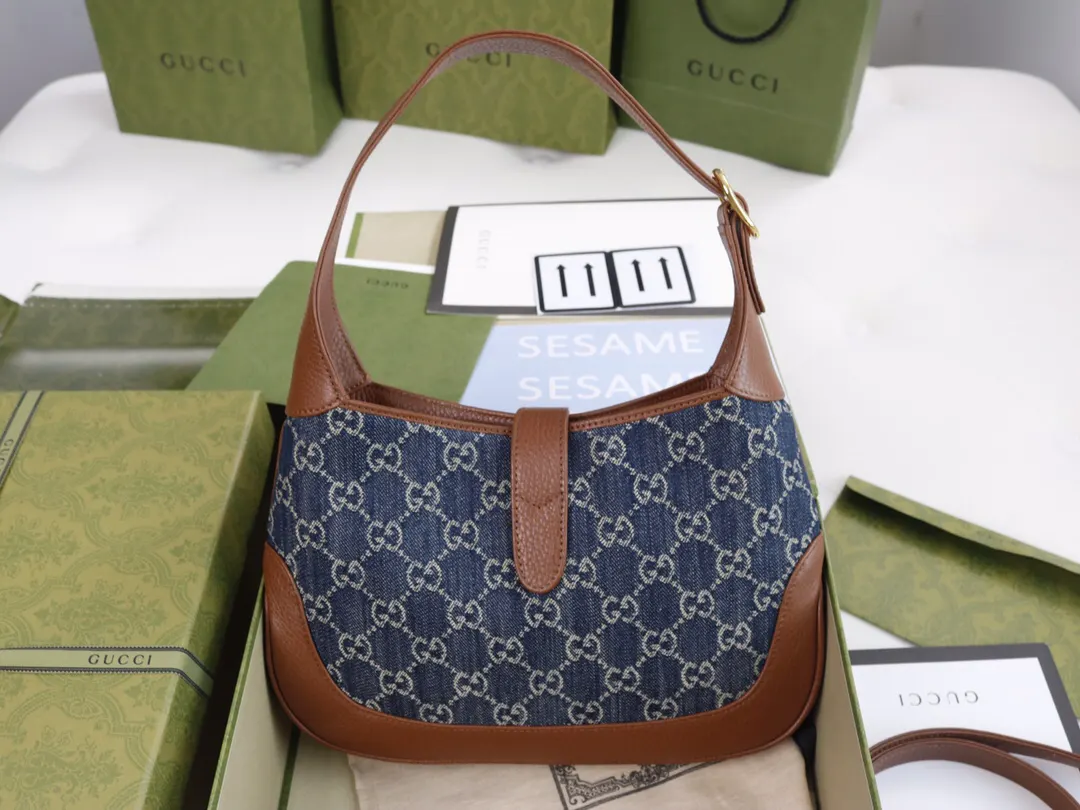 Gucci 牛仔 牛皮 价 腋下包 復古腋下背款