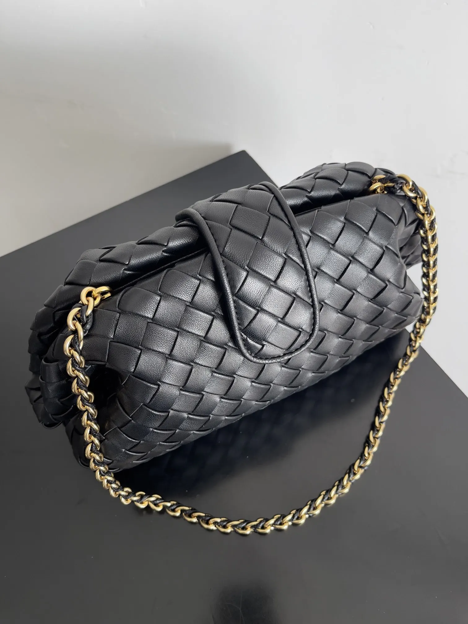 Bottega Veneta 链条包 精致链条款