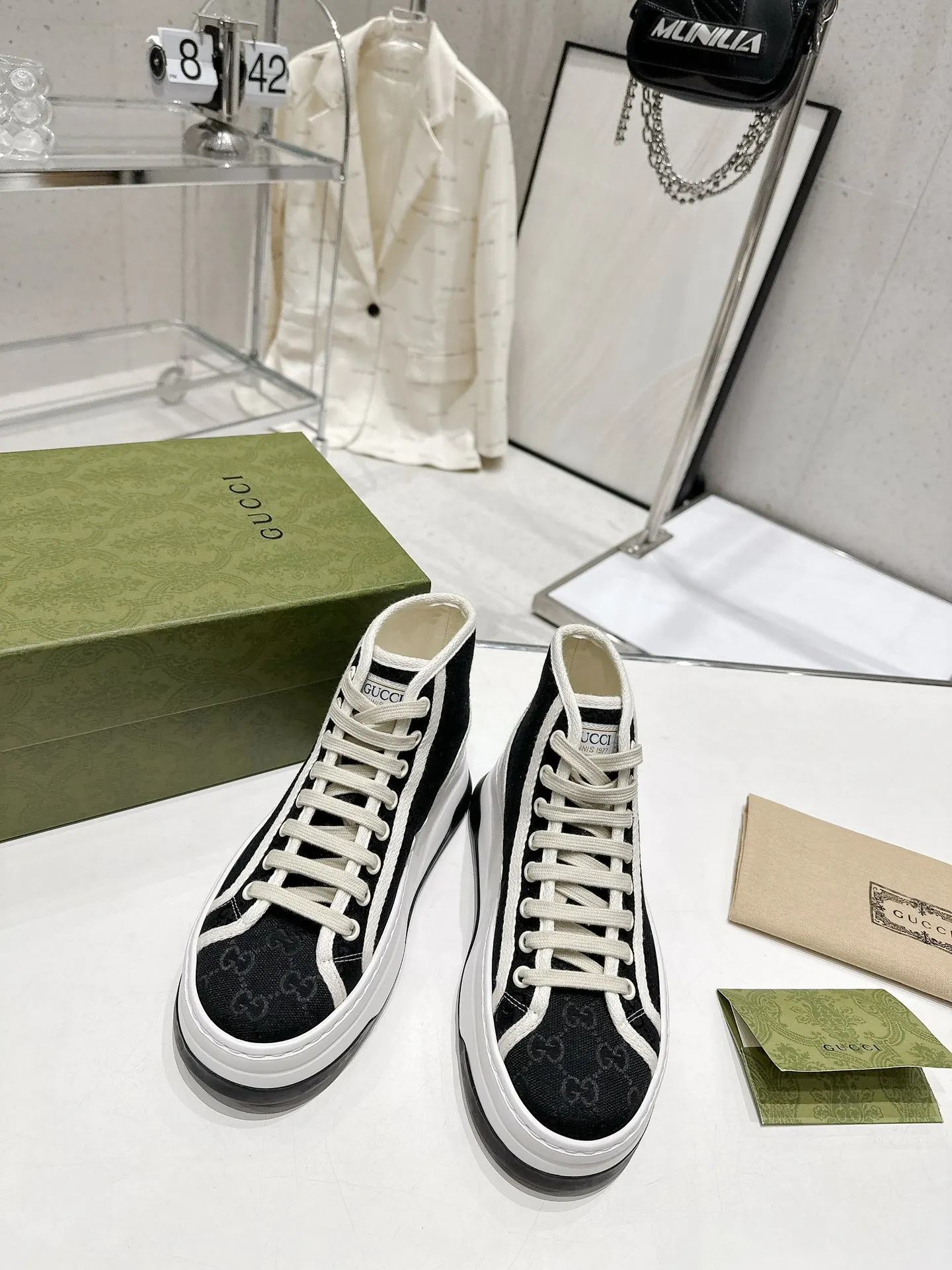 Gucci Logo休闲运动鞋