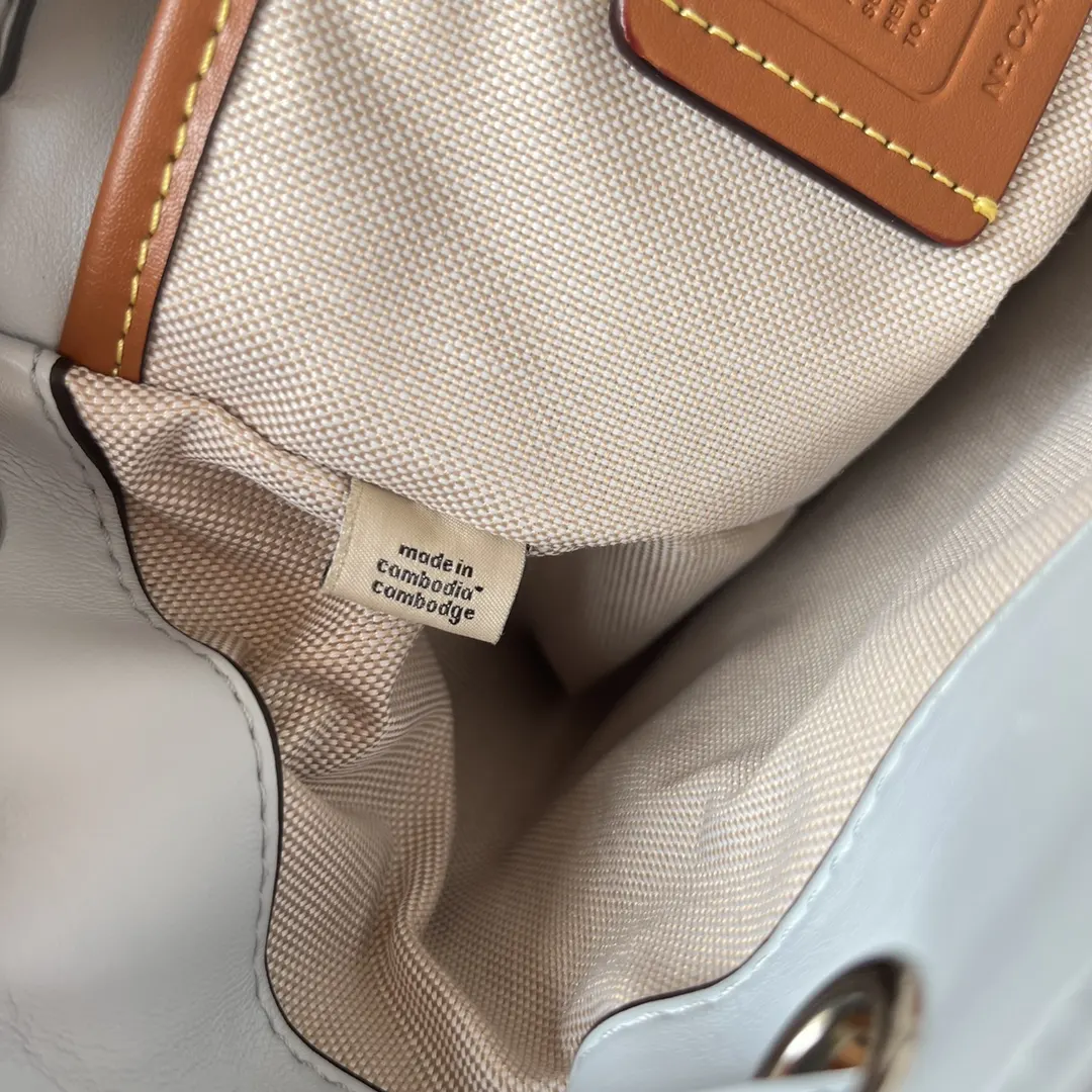 Coach 羊皮 雙肩包 实用雙肩款