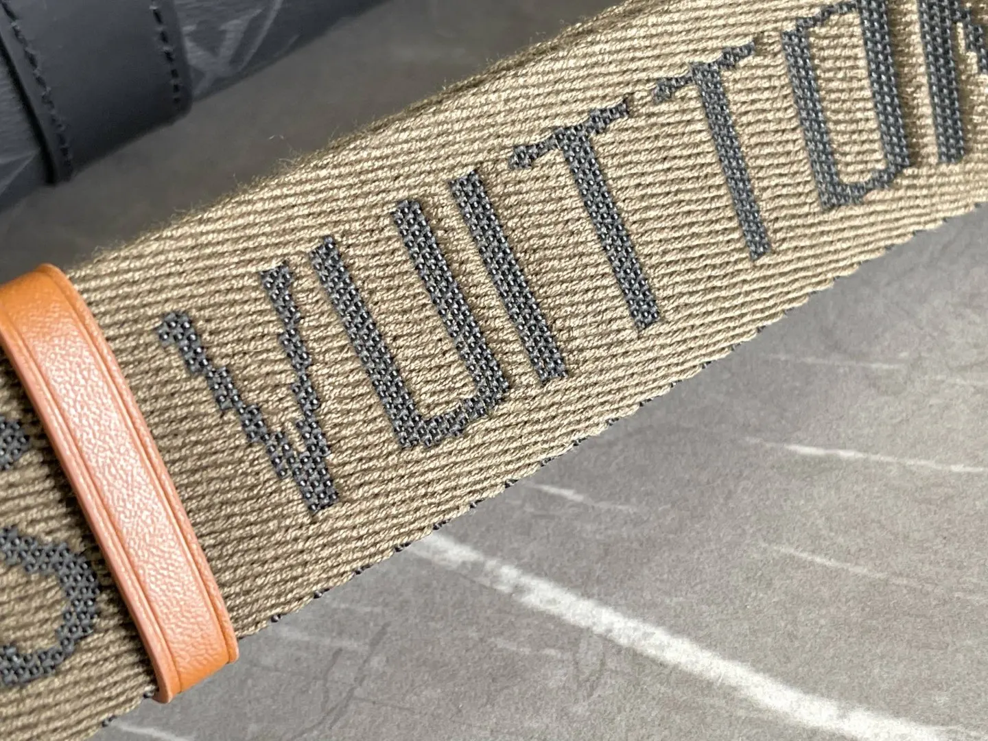 Keepall 帆布 自 年以来 Keepall系列包袋陪伴着一代又 旅行包 大容量旅行款