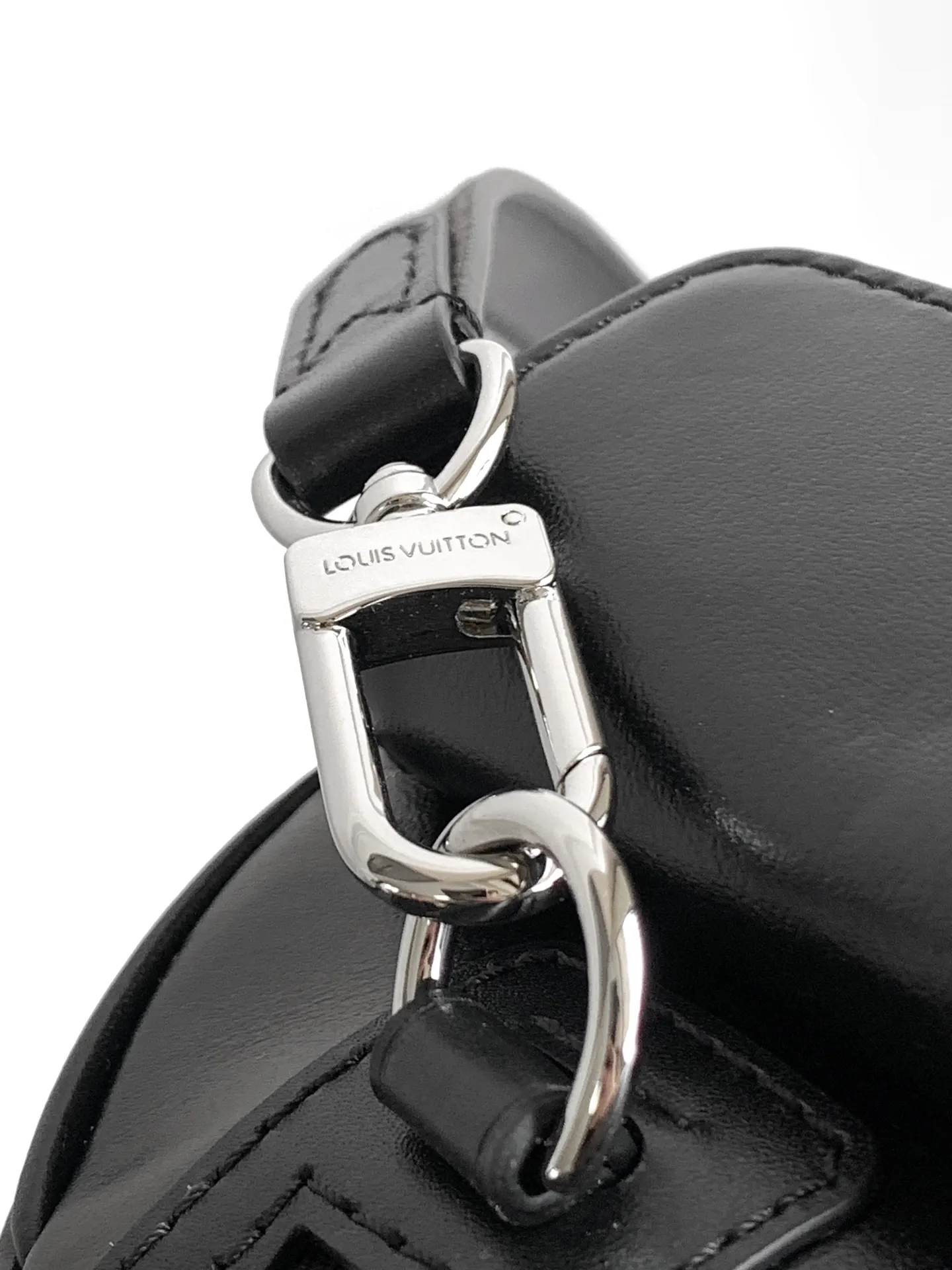 LV Speedy 黑色 米白 牛皮 收納包 旅行收納款(數字9) LV Speedy 黑色 米白 牛皮 收納包 旅行收納款(數字9)