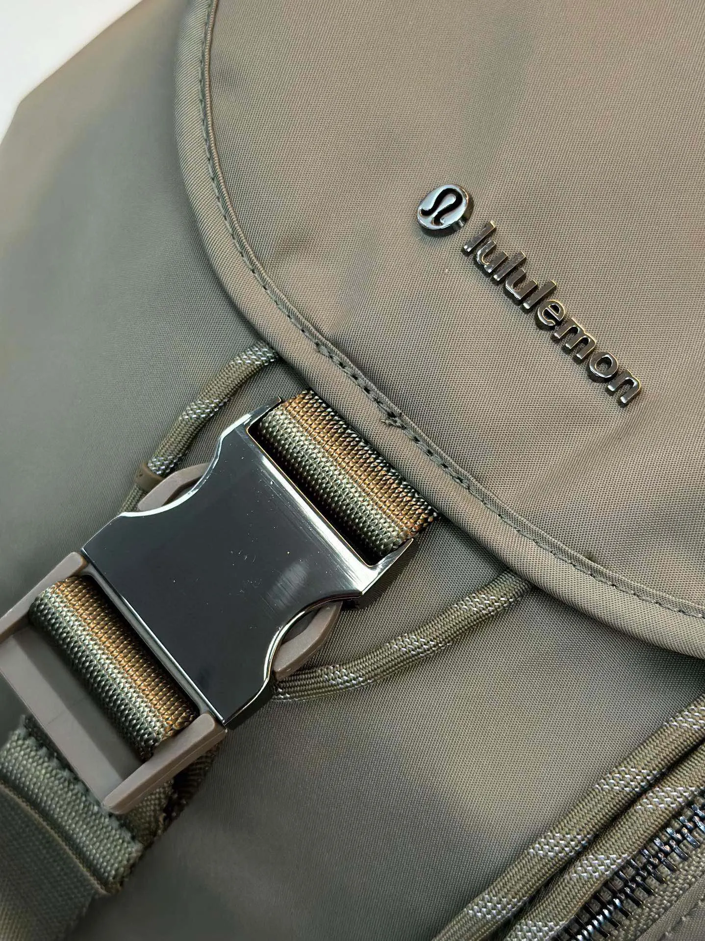 尼龍 本地 包邮 lululemon露露乐蒙 雙肩包 实用雙肩款