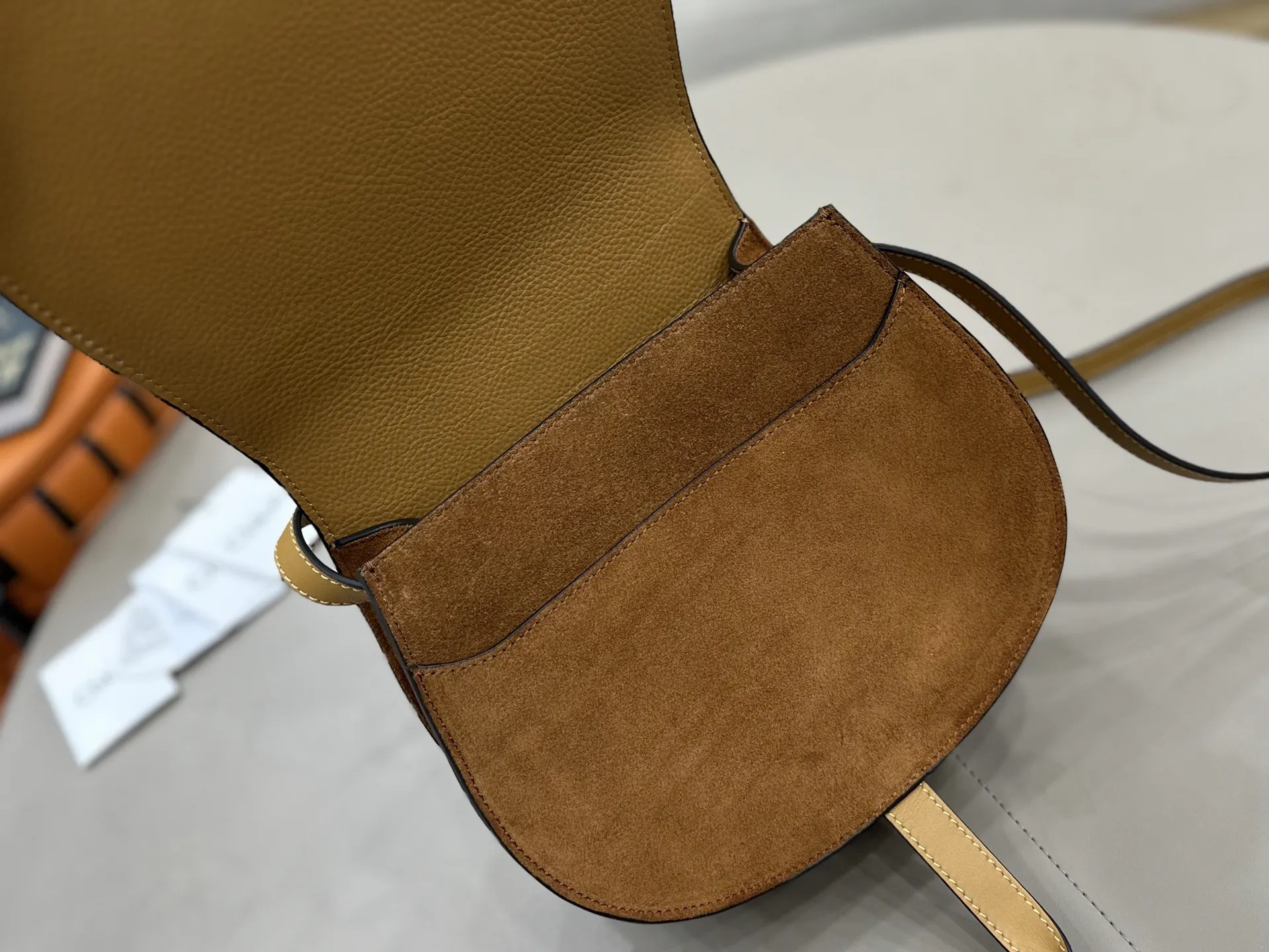小牛皮 Chloe Marcie马鞍包 Marc 斜挎包 轻便斜挎款