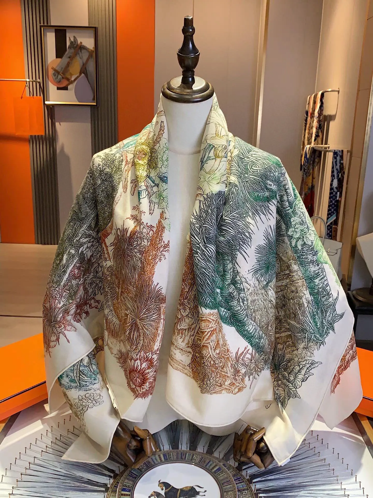 Hermès 丝巾 精致配饰