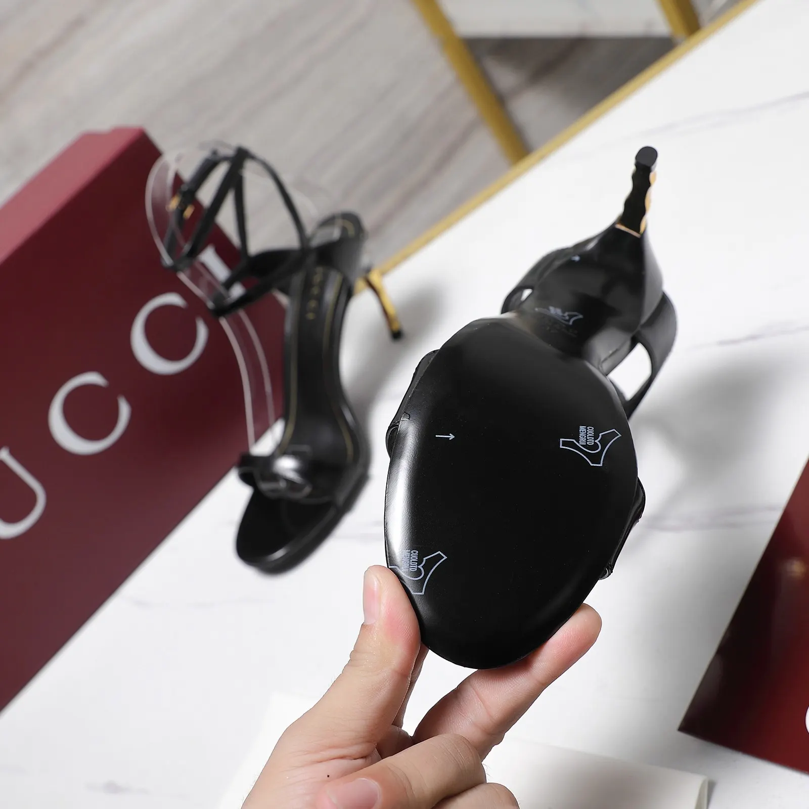Gucci 高跟鞋