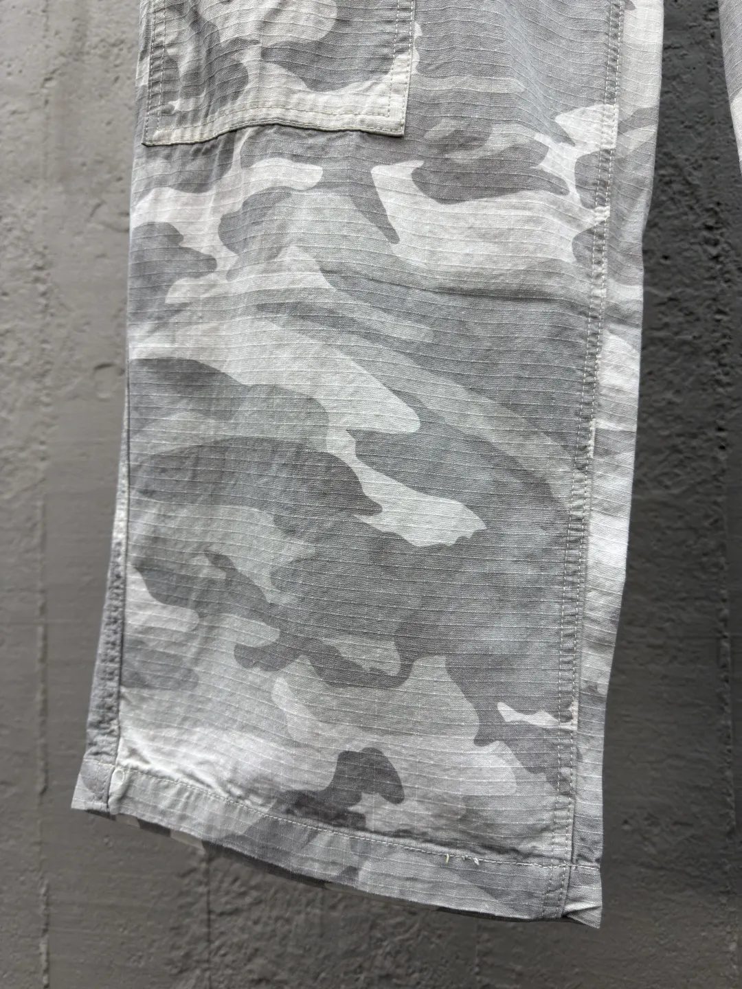 Balenciaga 灰色 裤子