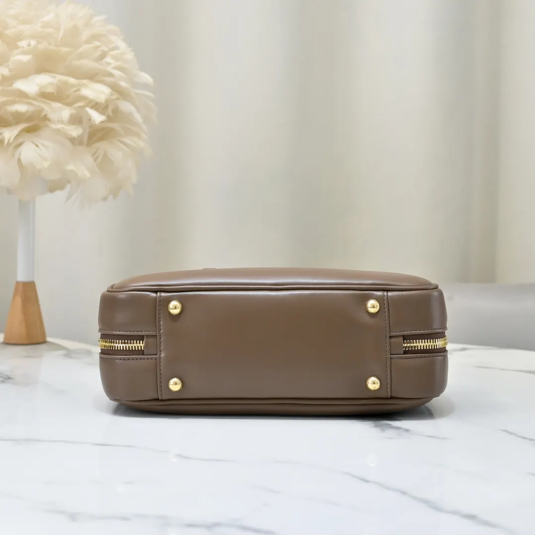 Top Handle Bag Commuter Leather