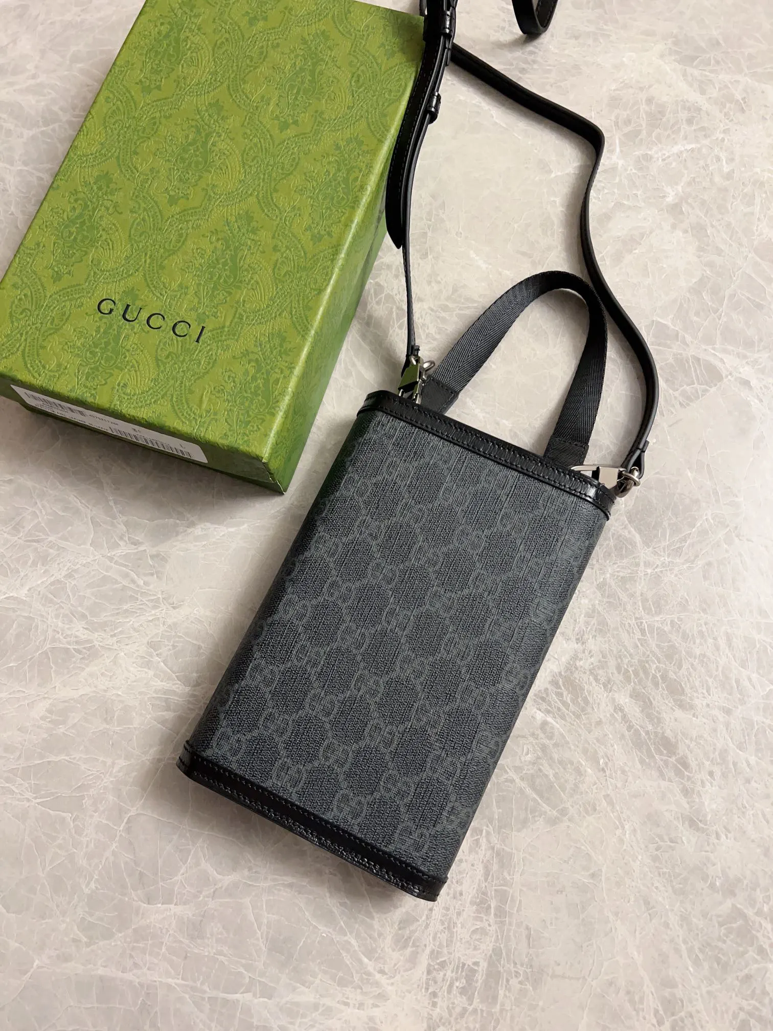 Gucci 牛皮 时尚单品 手拿包 精致手拿款