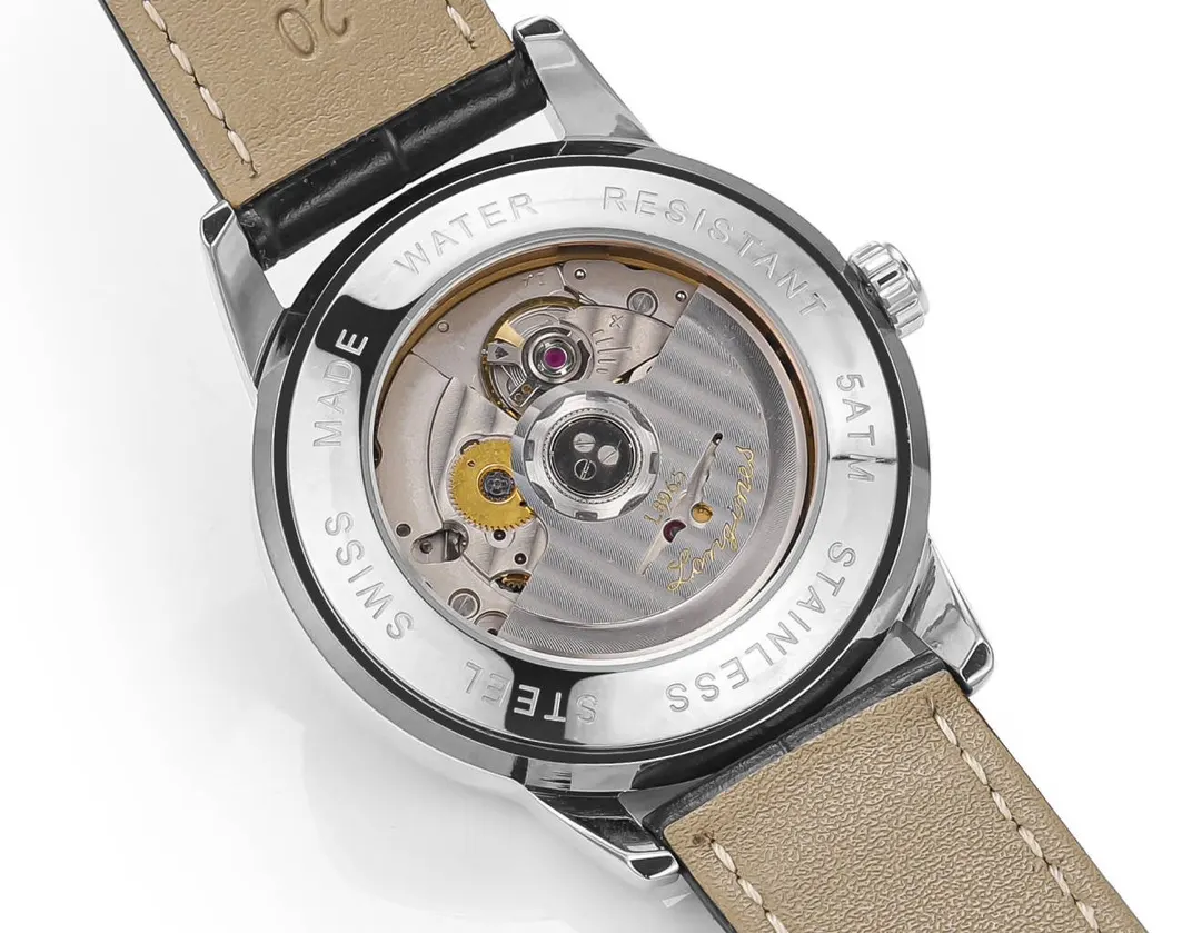 Longines 牛皮 搭 意大利牛皮让手腕更贴合舒适 折叠扣雕刻浪琴经 手表 经典腕表款