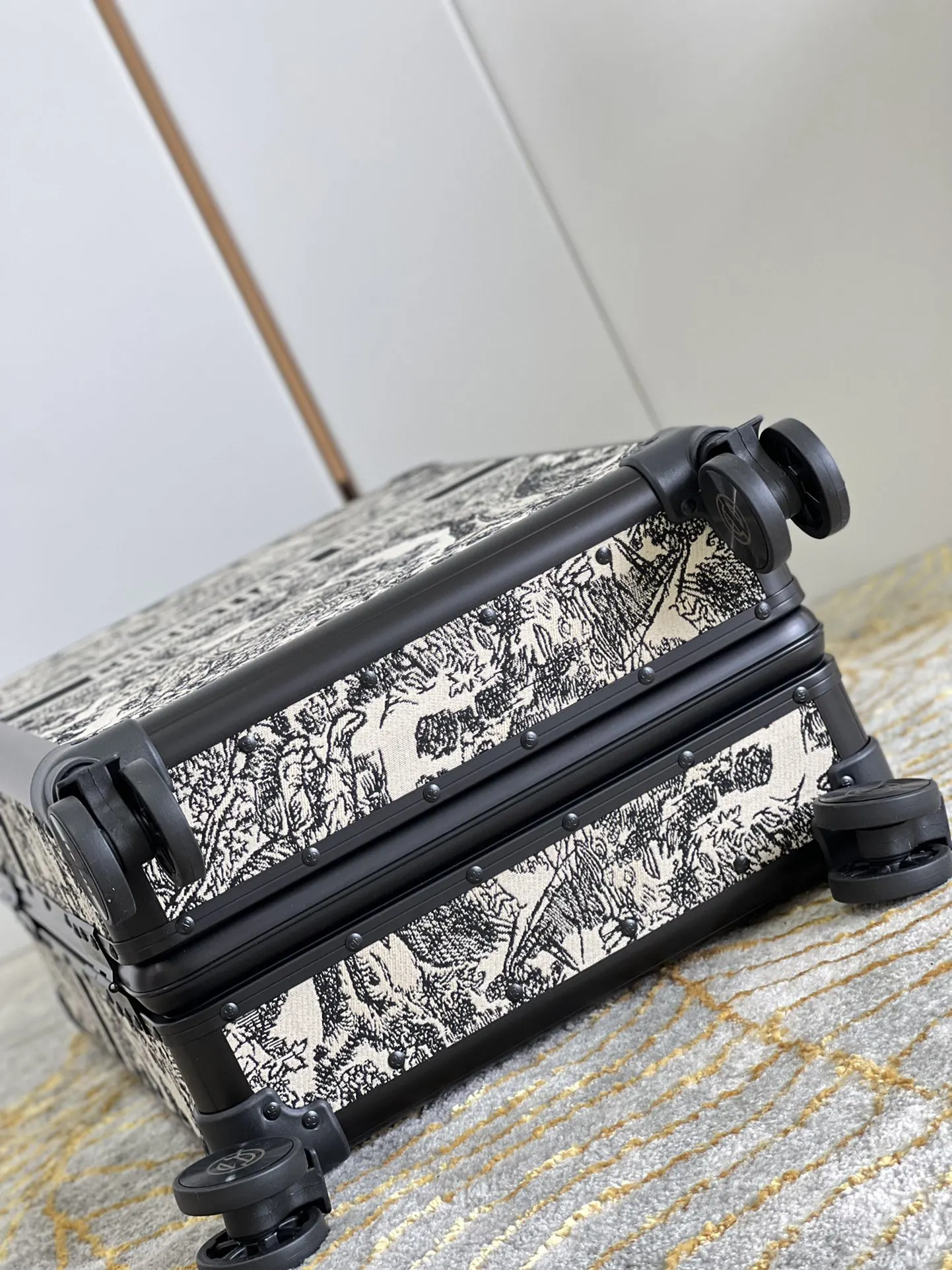 Saddle 老花 小牛皮 行李箱 旅行拉杆款 轻便出行款