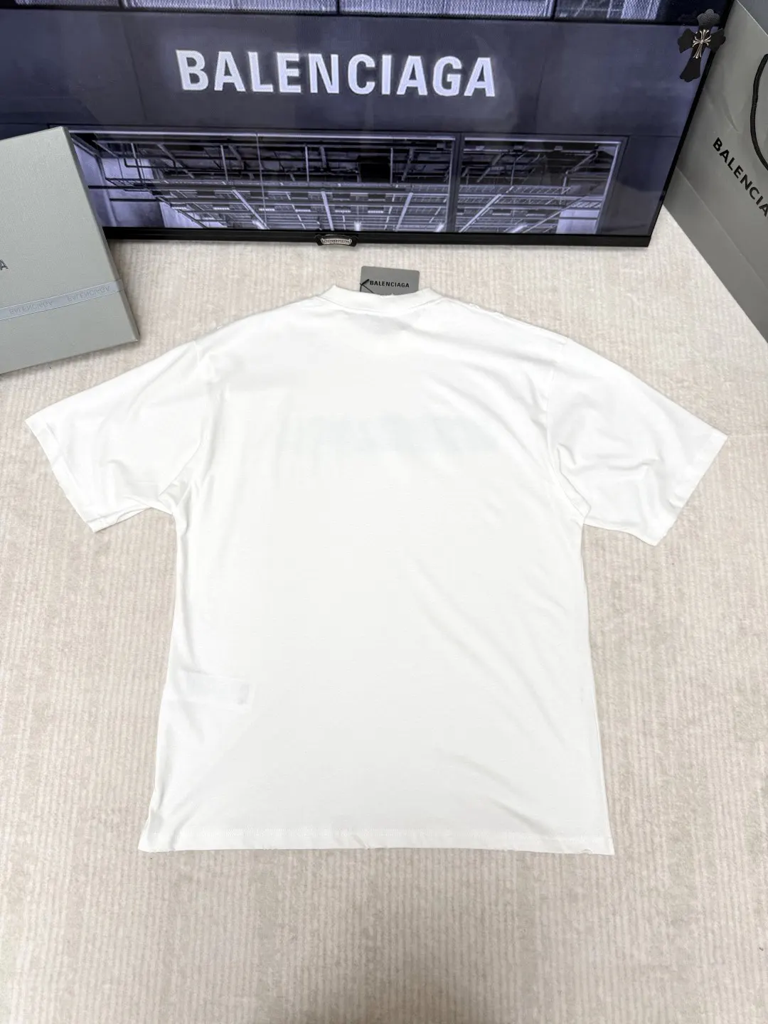 Balenciaga 白色 Logo 短袖T恤(數字2) Balenciaga 白色 Logo 短袖T恤(數字2)