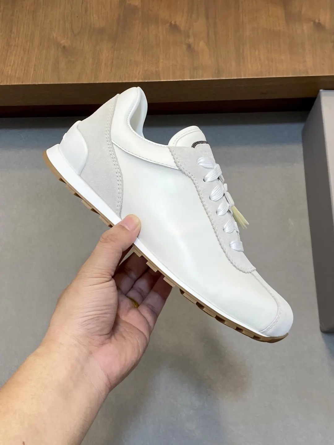 Brunello Cucinelli SS White Sneakers Casual Versatile Image 4 Brunello Cucinelli SS White Sneakers Casual Versatile Image 4