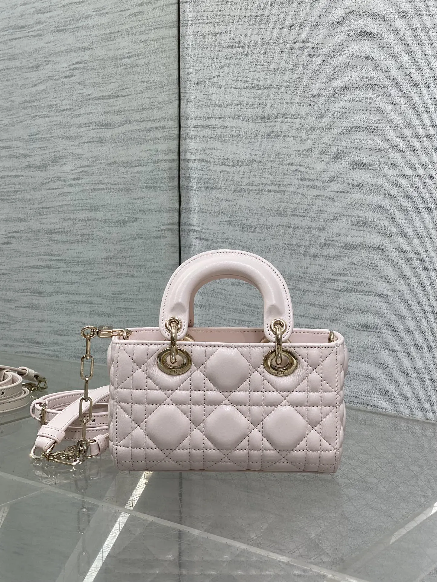 Dior Lady Dior Lady 羊皮链条包 手提斜挎
