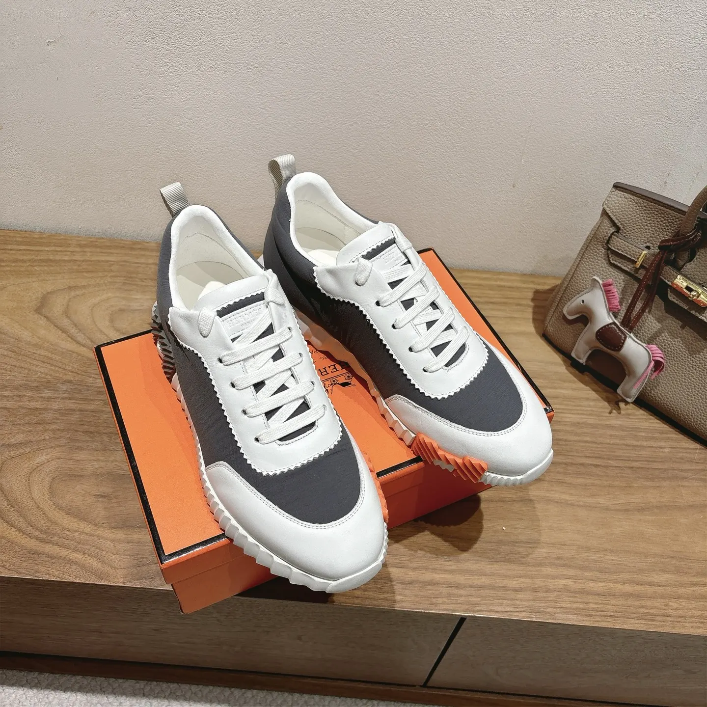 Hermès SS 运动鞋