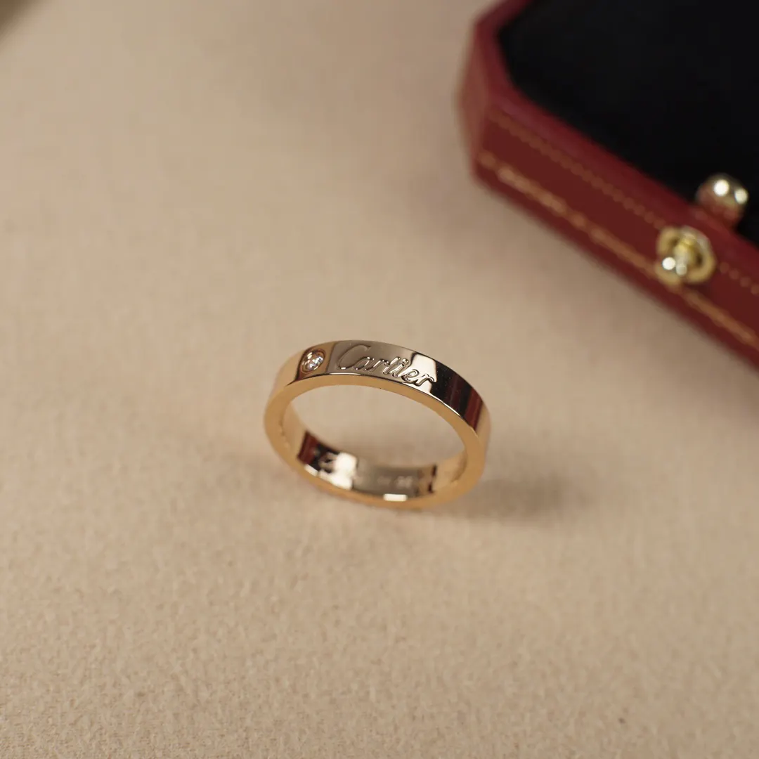 Cartier 戒指 优雅指环款