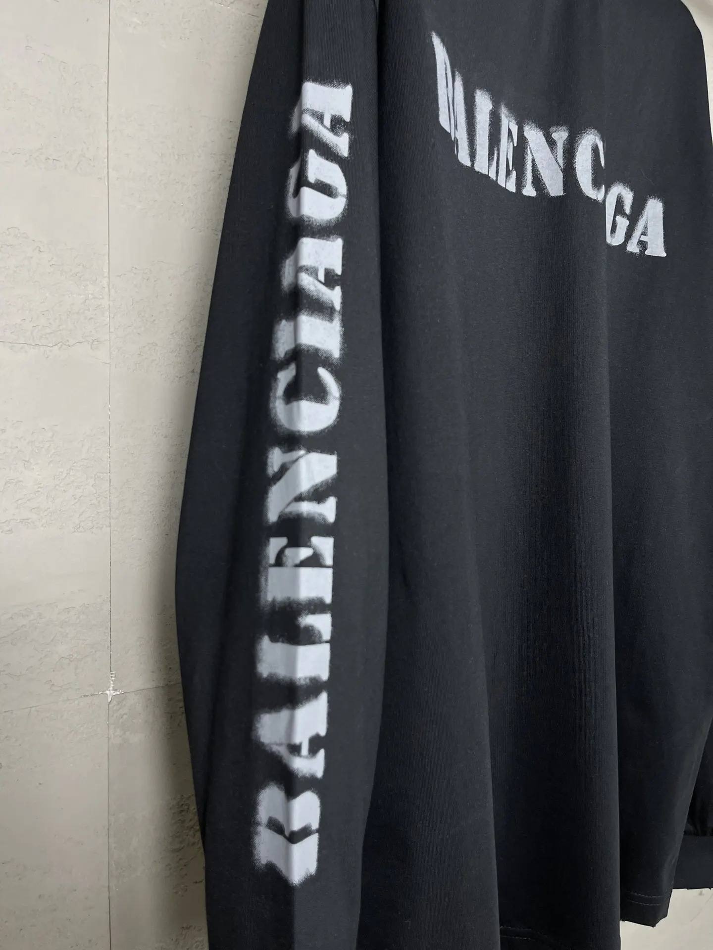 Balenciaga 黑色 純棉 Logo 短袖T恤 宽松休閒(數字6) Balenciaga 黑色 純棉 Logo 短袖T恤 宽松休閒(數字6)
