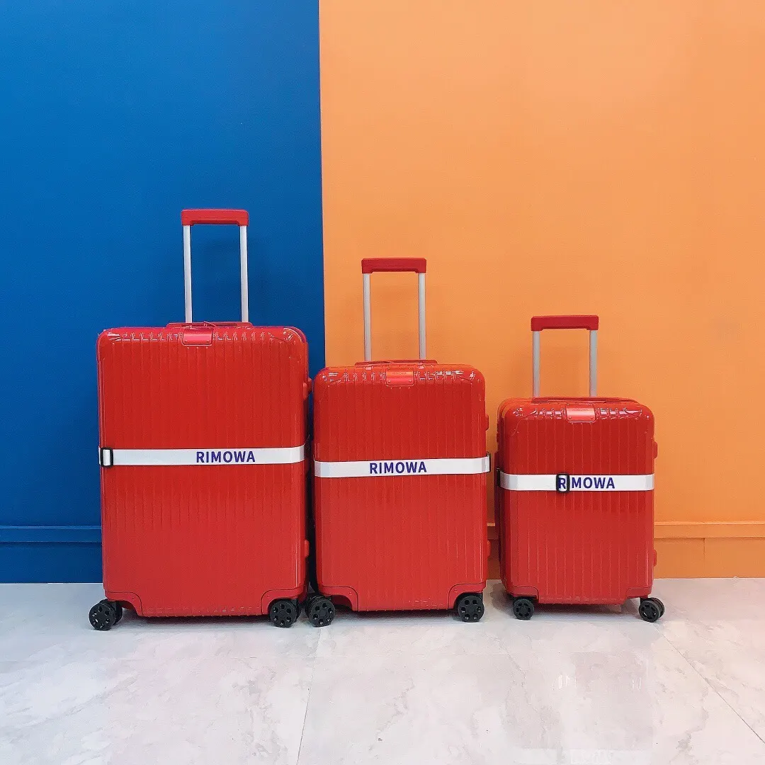 黑色 白色 RIMOWA 日默瓦Essential 行李箱 旅行拉杆款 輕便出行款