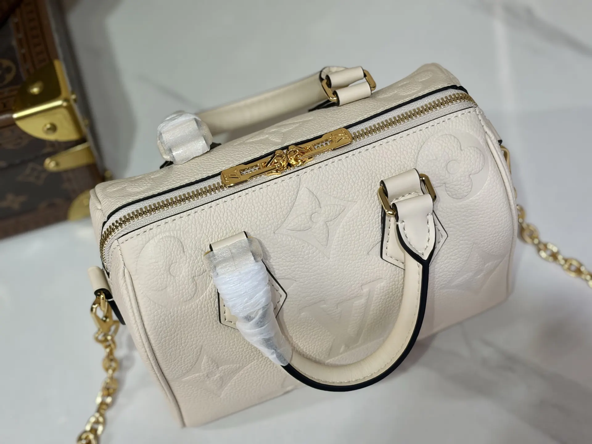 White Chain Bag