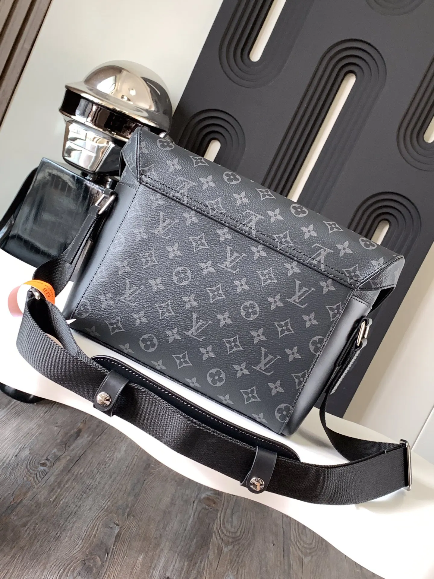 LV accessories single item Image 2 LV accessories single item Image 2