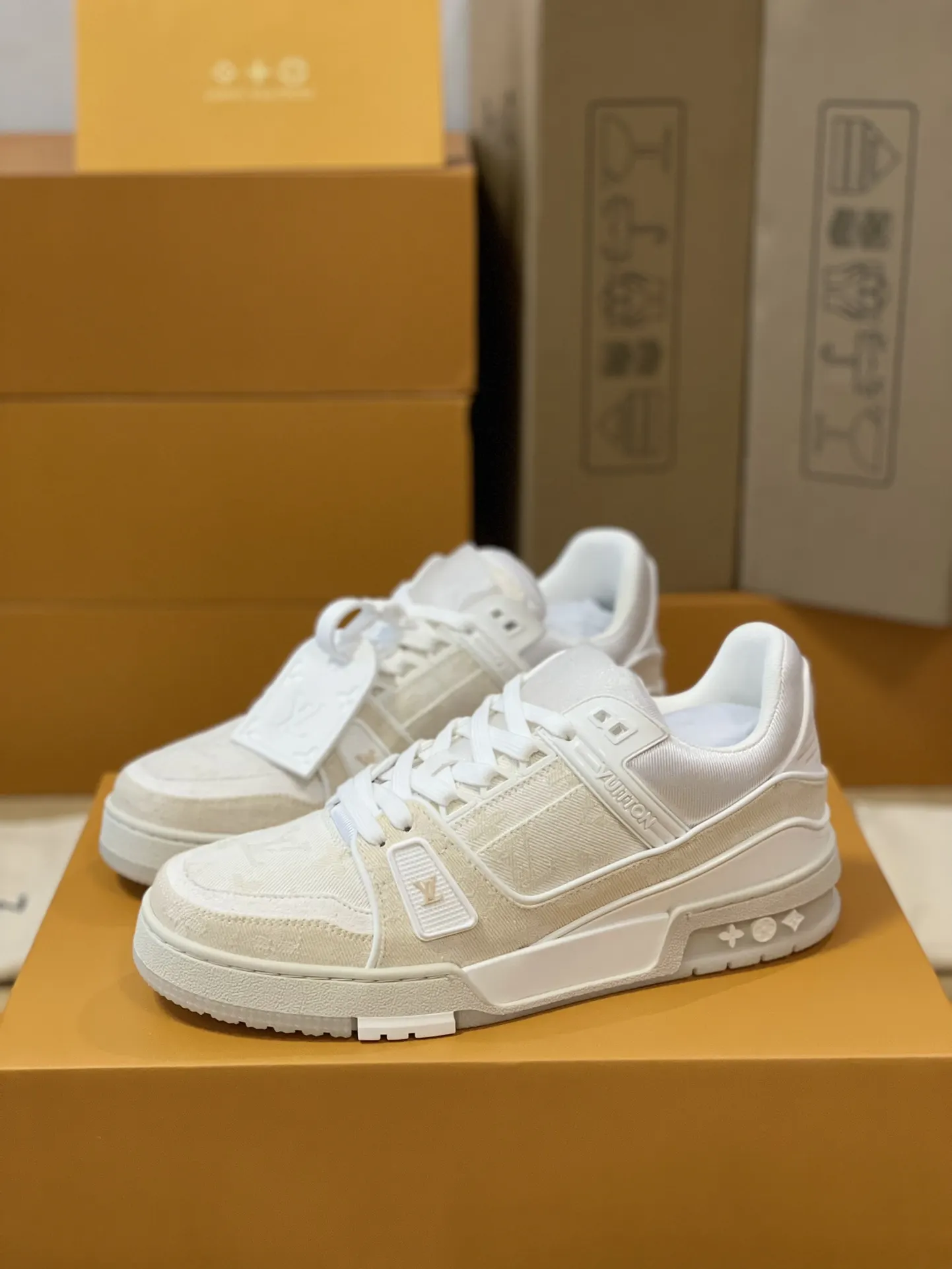 Louis Vuitton 运动鞋