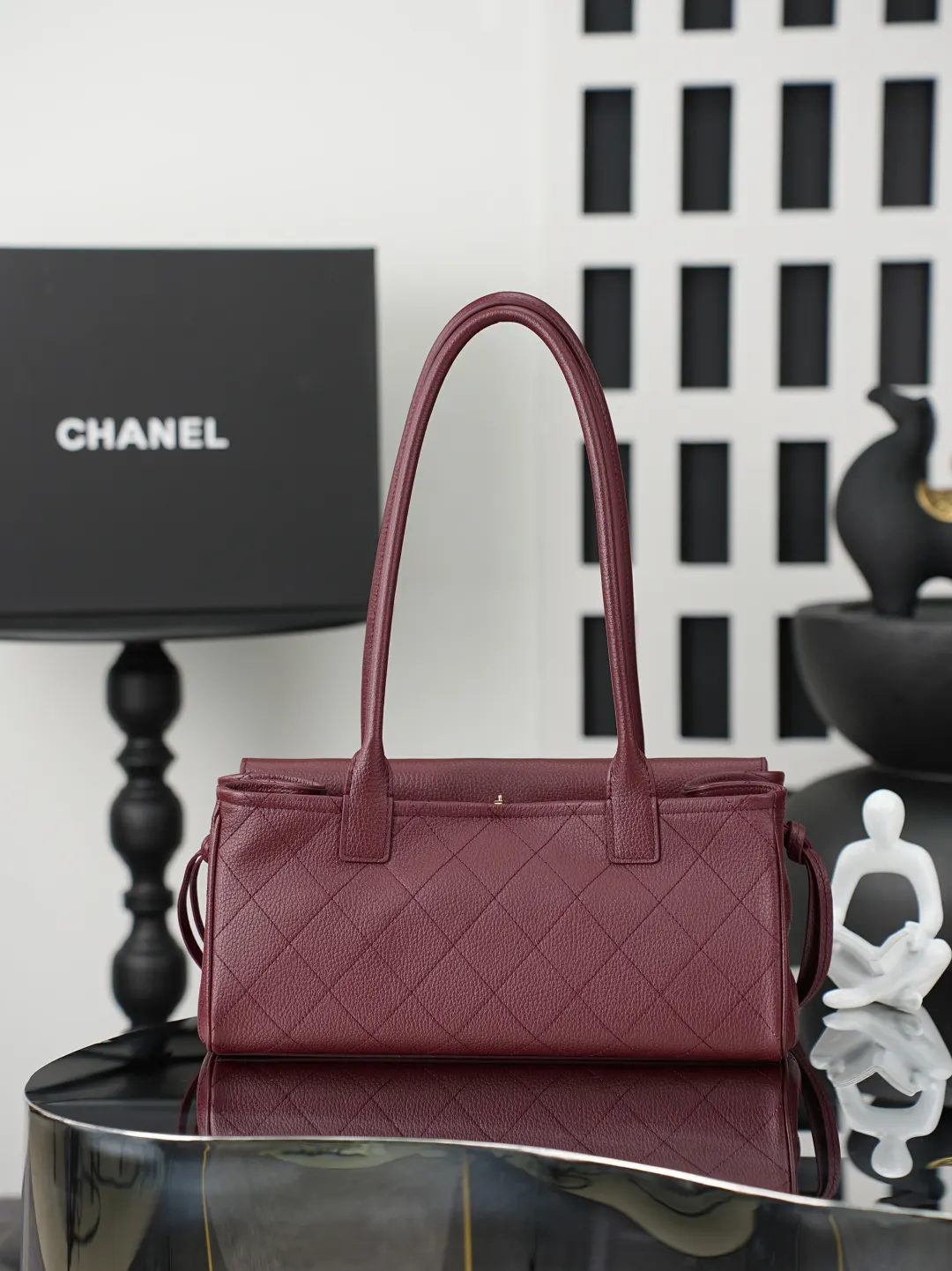 Chanel White Red Hobo Shoulder Bag Vintage Leather