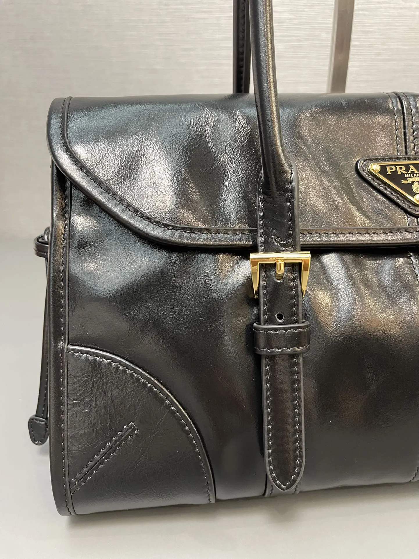 PRADA 1BD376 皮革 三角标 手提包 日常通勤款