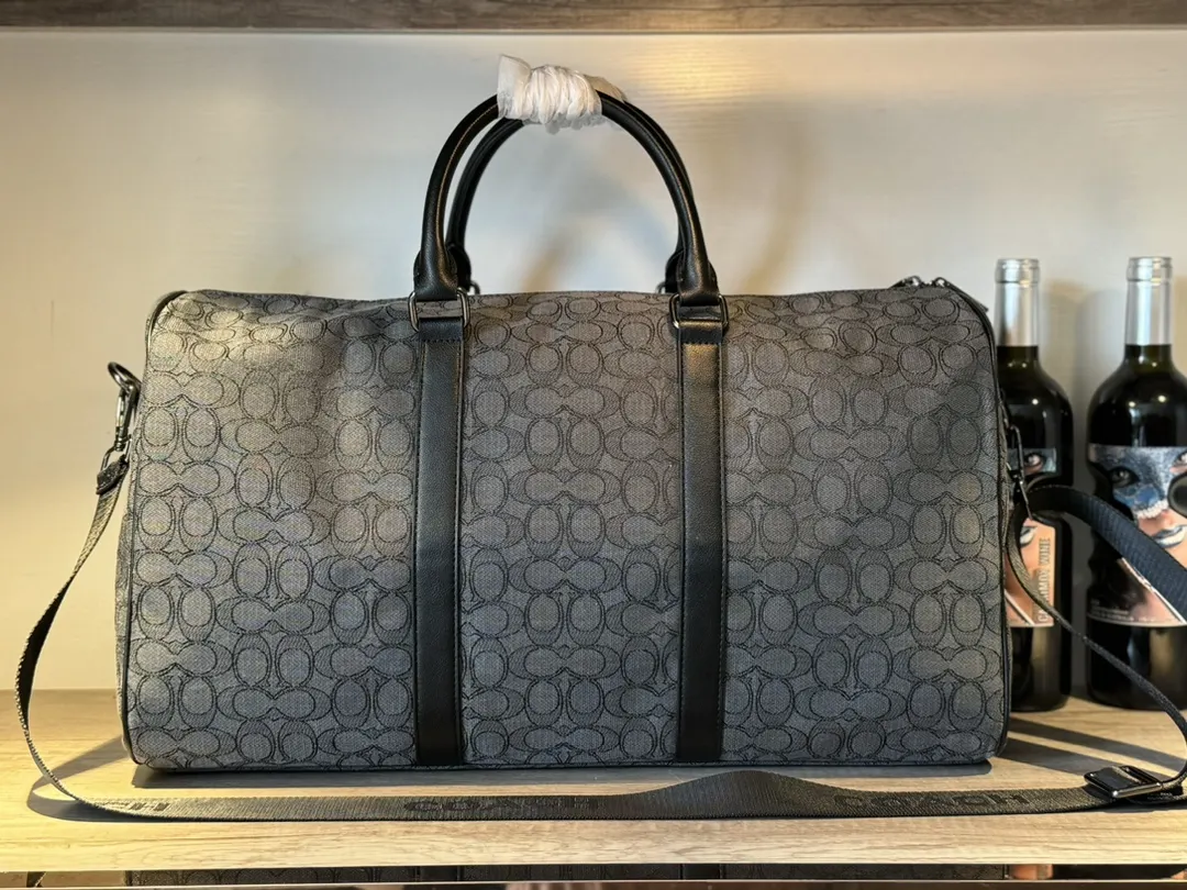 Black White Fashion Item Travel