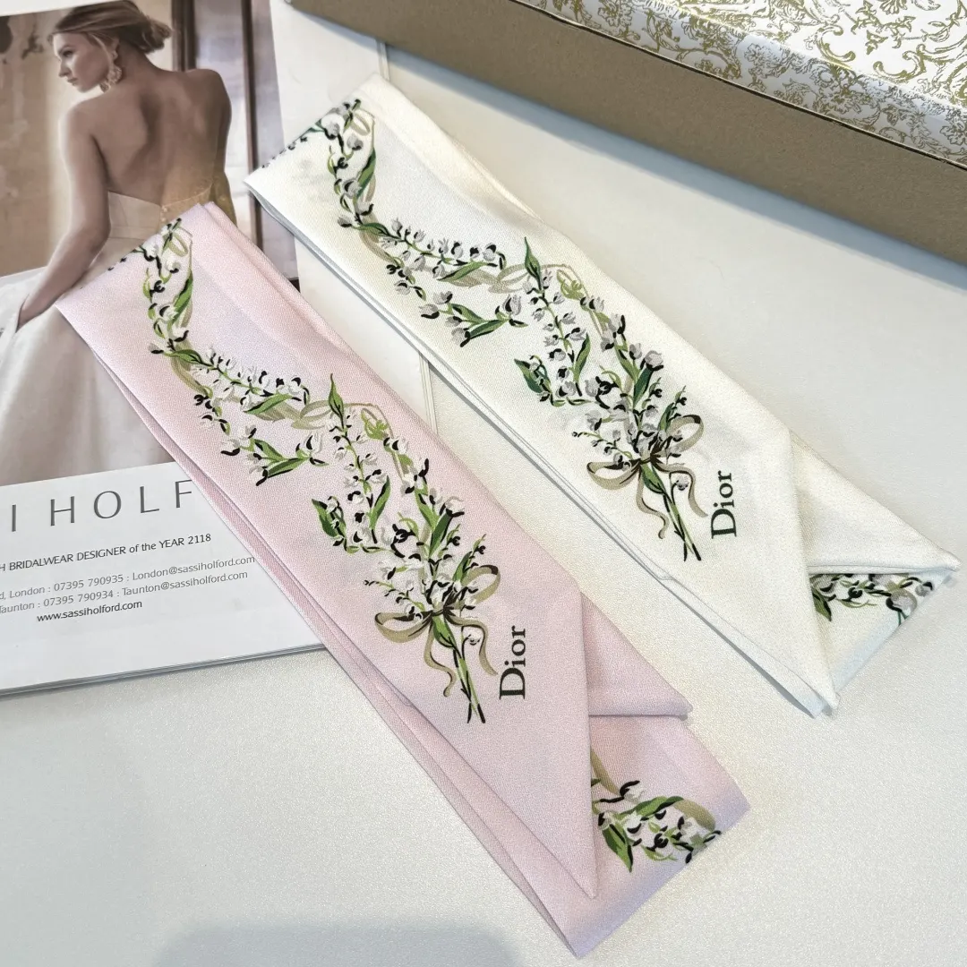 Dior 真絲髮帶 精緻配飾 髮飾(數字10) Dior 真絲髮帶 精緻配飾 髮飾(數字10)