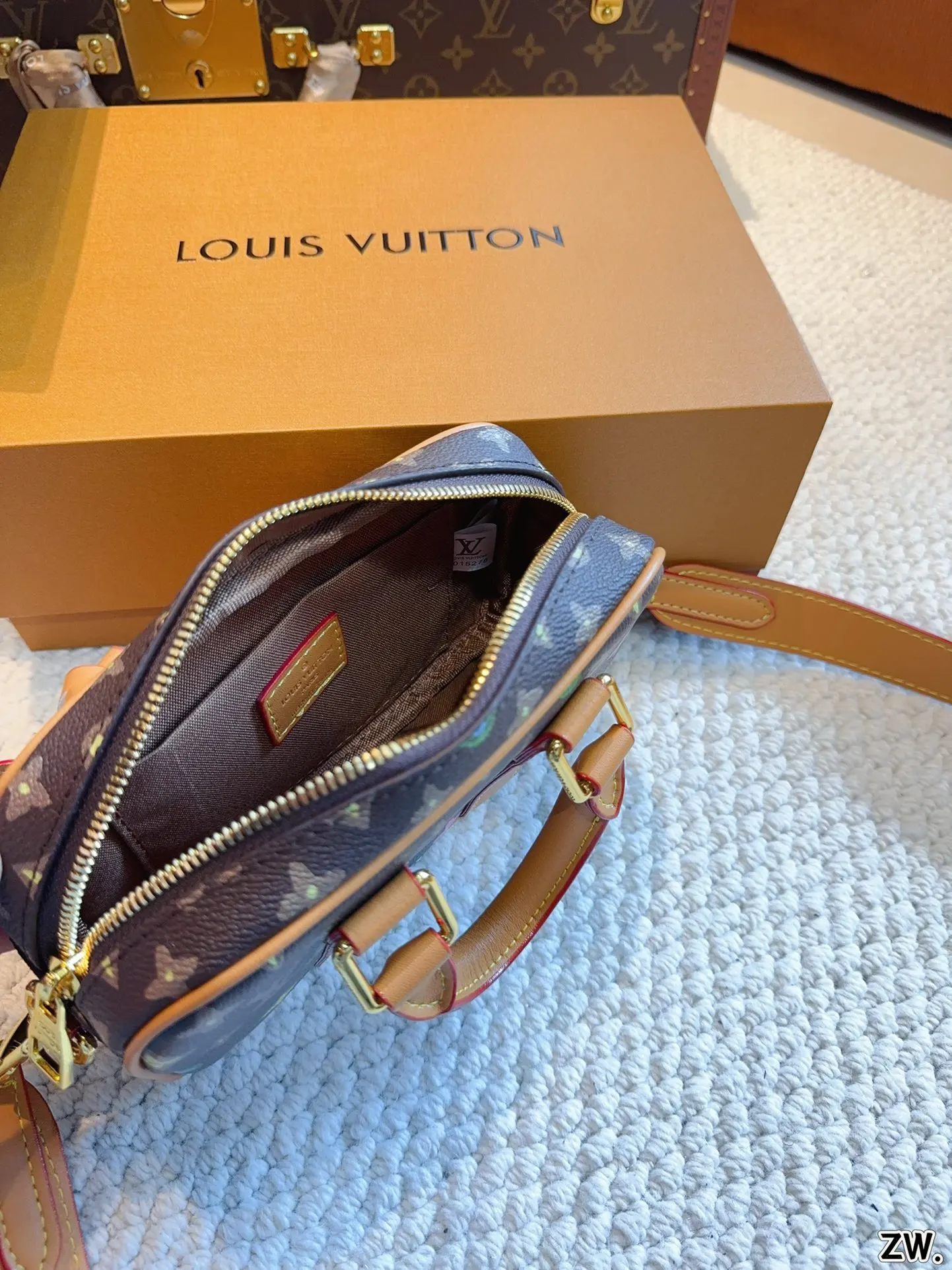 LV mini公文包 經典又时髦 意 商務通勤款