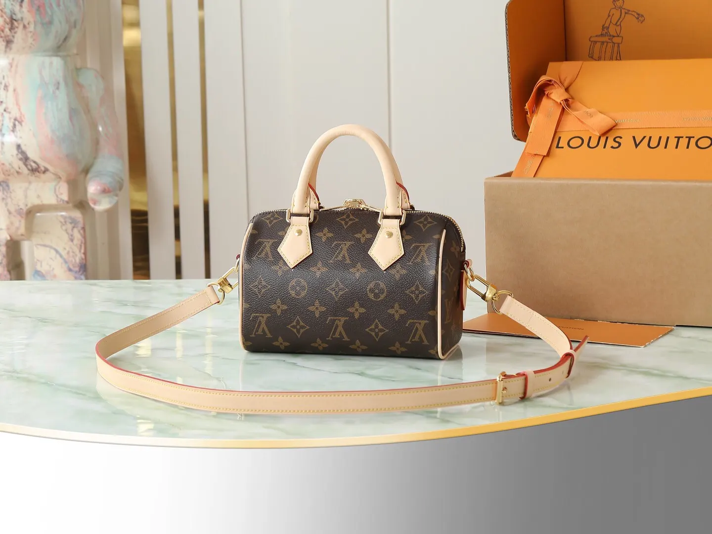 LV Speedy classic Monogram, travel bag, large-capacity travel model Image 3 LV Speedy classic Monogram, travel bag, large-capacity travel model Image 3