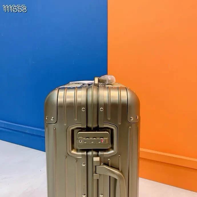 提花 Rimowa 全鋁合金 绝对 ⃣ 行李箱 旅行拉杆款 輕便出行款