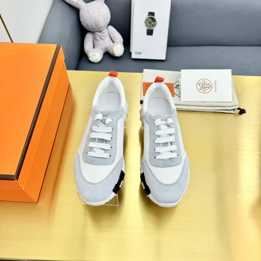 Hermès 官网同步更新 羊皮 运动鞋 舒適(數字3) Hermès 官网同步更新 羊皮 运动鞋 舒適(數字3)