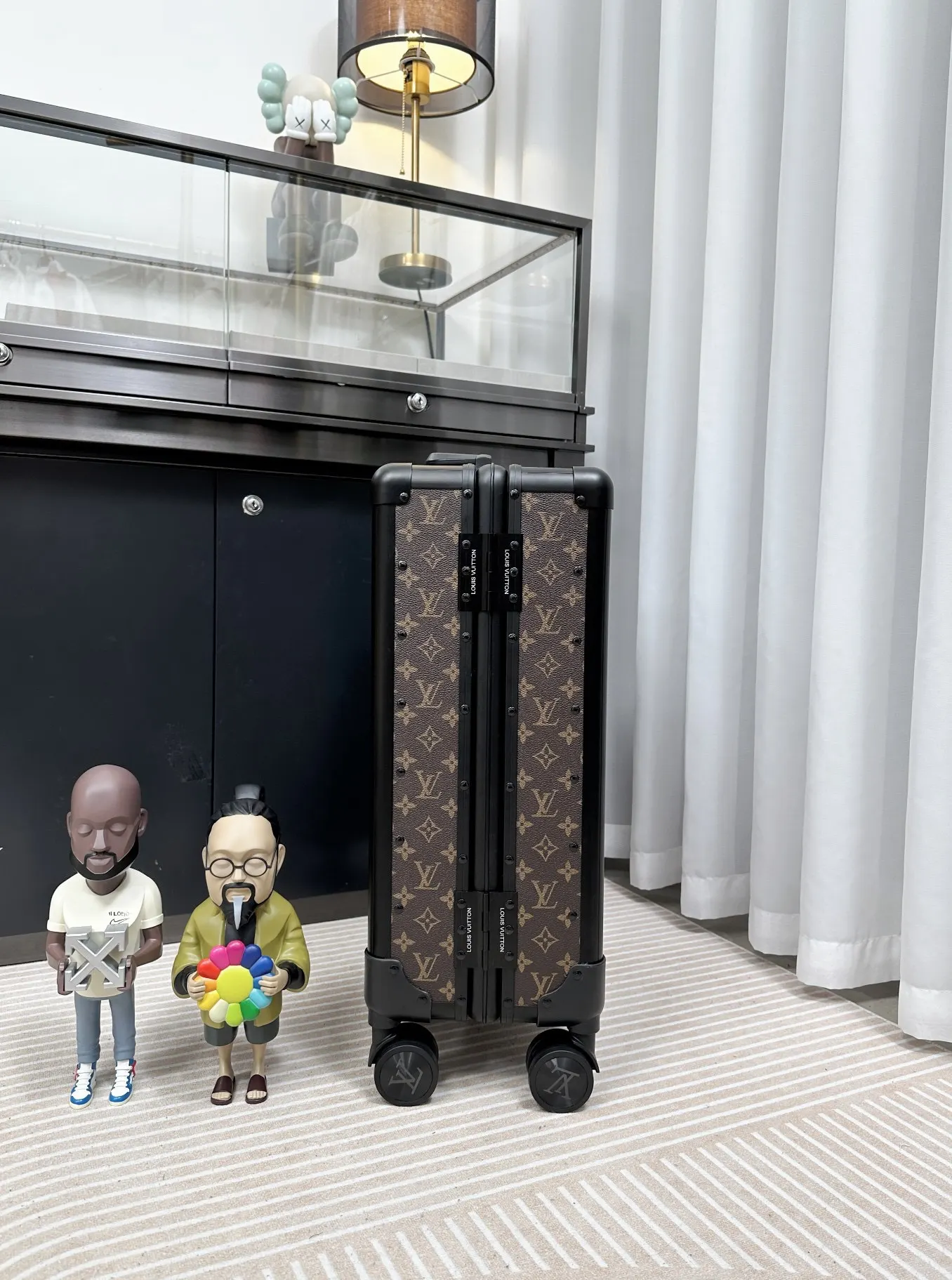 LV 黑色 老花 旅行箱 拉杆箱 行李箱 托运箱 登机箱 鋁合金边框旅 旅行拉杆款 輕便出行款