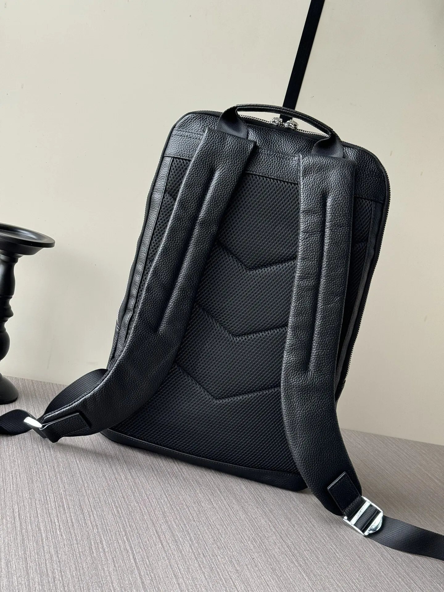 Prada 黑色 小牛皮 行李箱 旅行拉杆款 輕便出行款