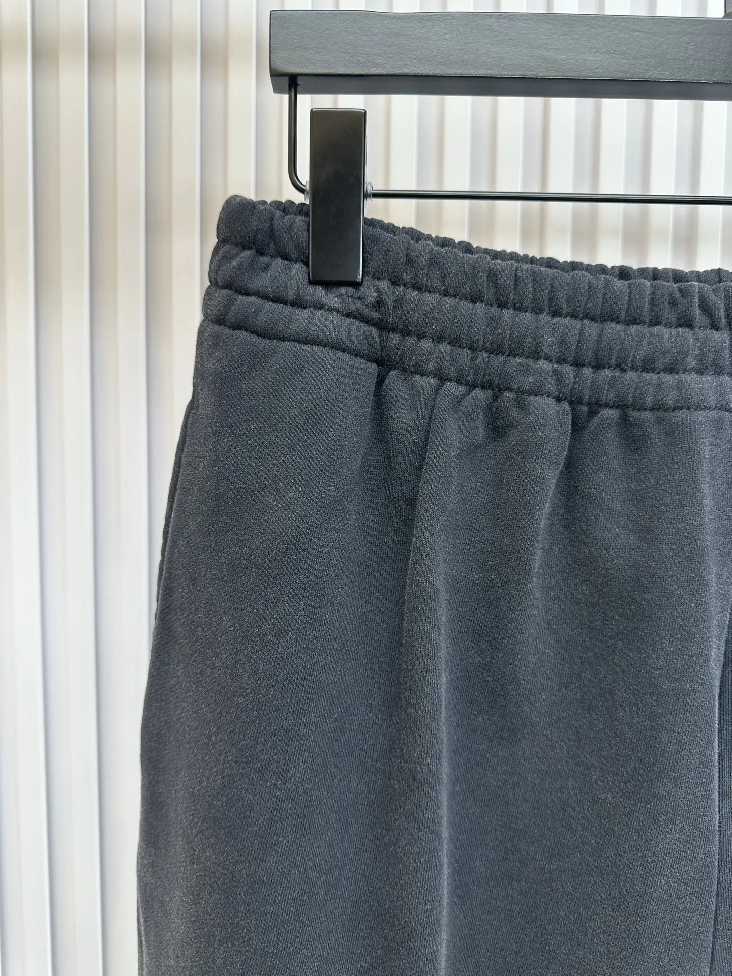 Balenciaga 黑色 纯棉 Logo 短裤 宽松休闲