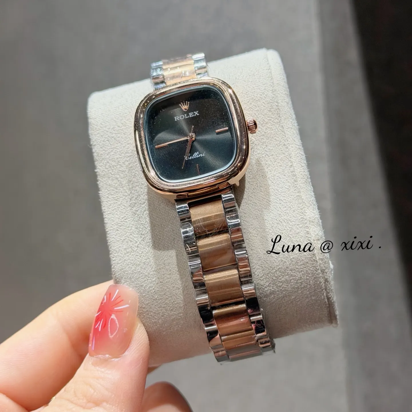 Rolex 小牛皮 小牛皮钢带搭 蝴蝶扣 不显浮华的风格广受女神喜爱 逐 手表 经典腕表款