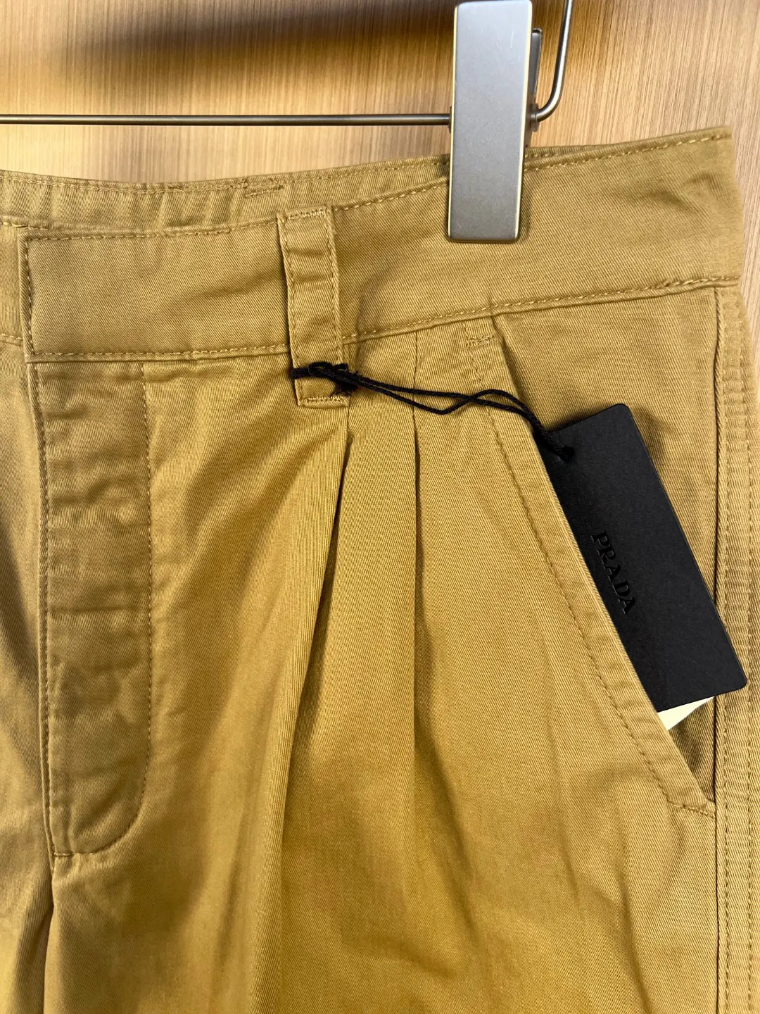 Prada 棉质 三角标 短裤 休闲宽松