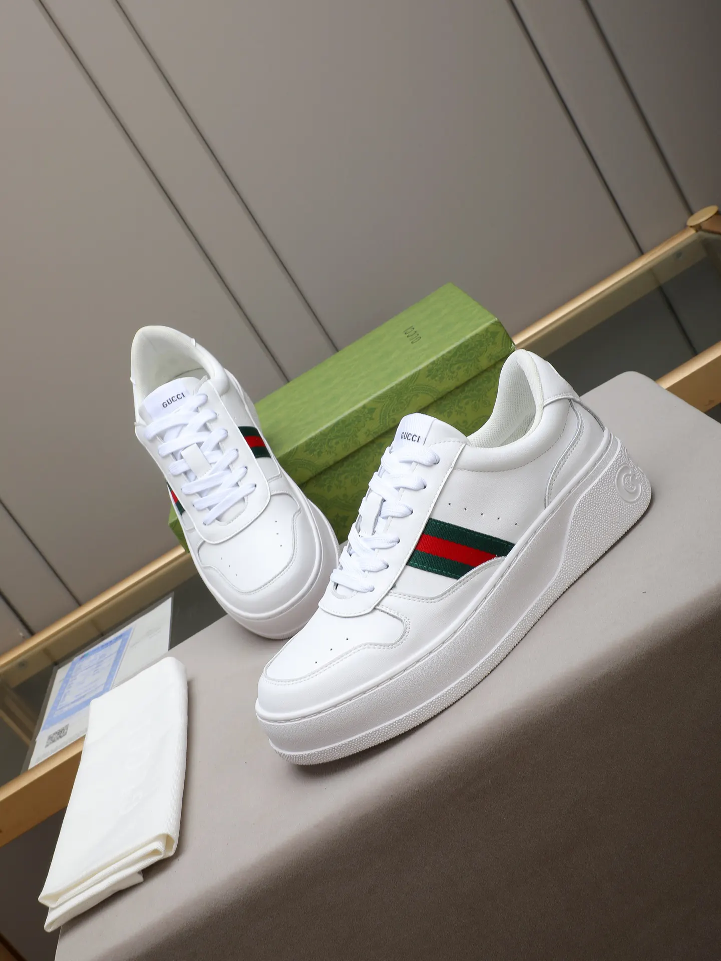 Gucci Logo Sneakers Models Image 9 Gucci Logo Sneakers Models Image 9