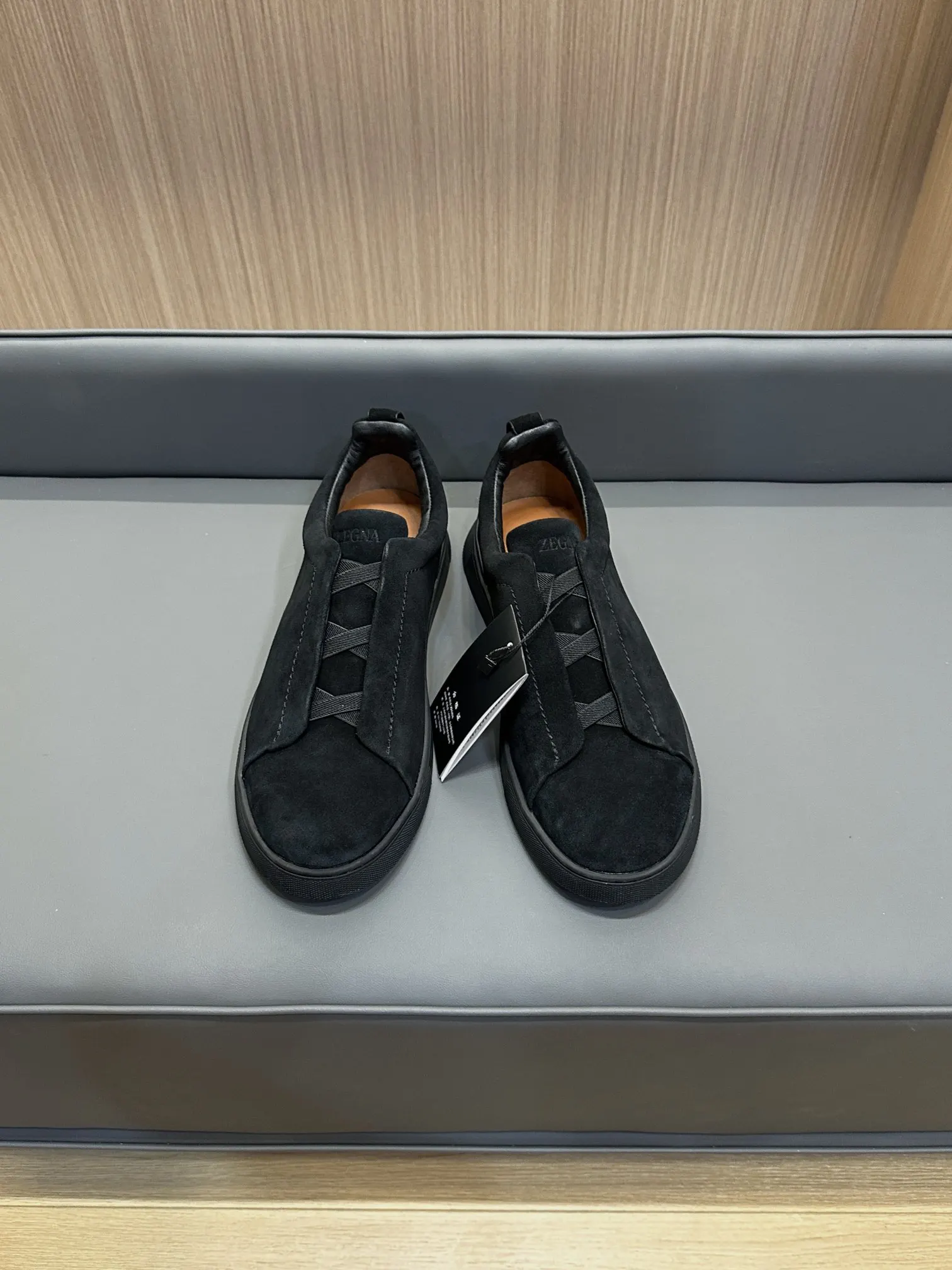 Triple S Casual Versatile Image 7 Triple S Casual Versatile Image 7