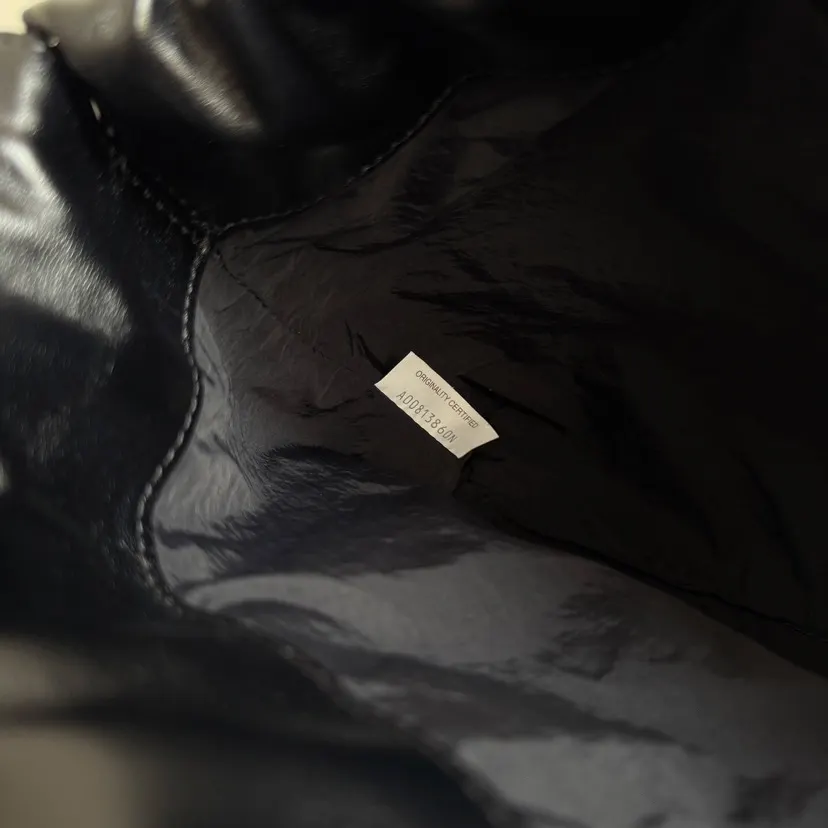 Bottega Veneta 皮革 手拿包 精致手拿款(數字9) Bottega Veneta 皮革 手拿包 精致手拿款(數字9)