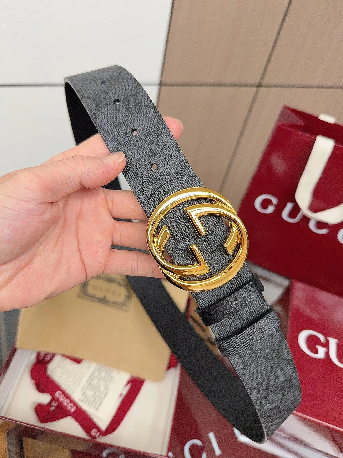 Gucci Double G 双G扣牛皮腰带
