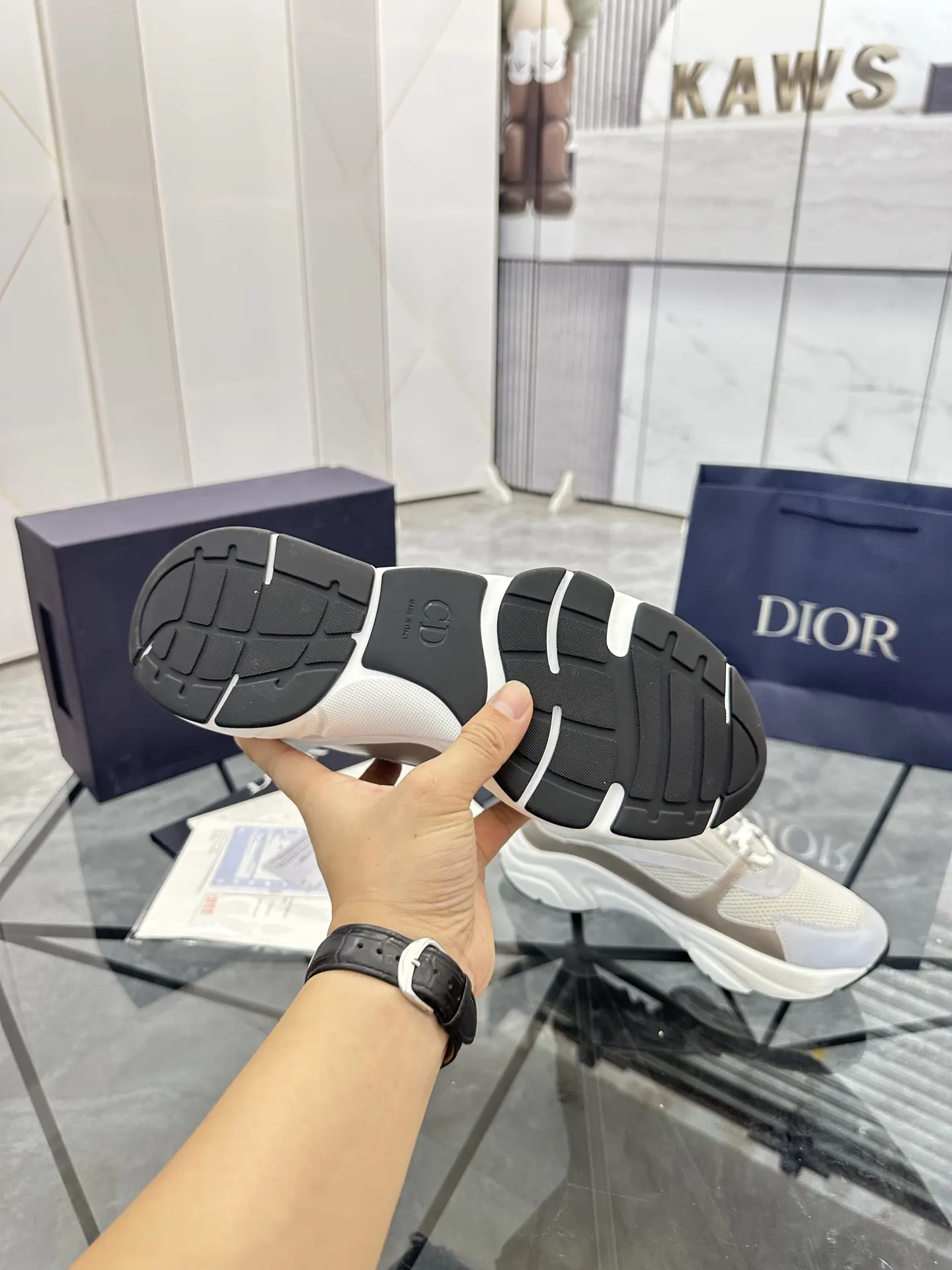 Dior B22 米白色牛皮休闲鞋 低帮