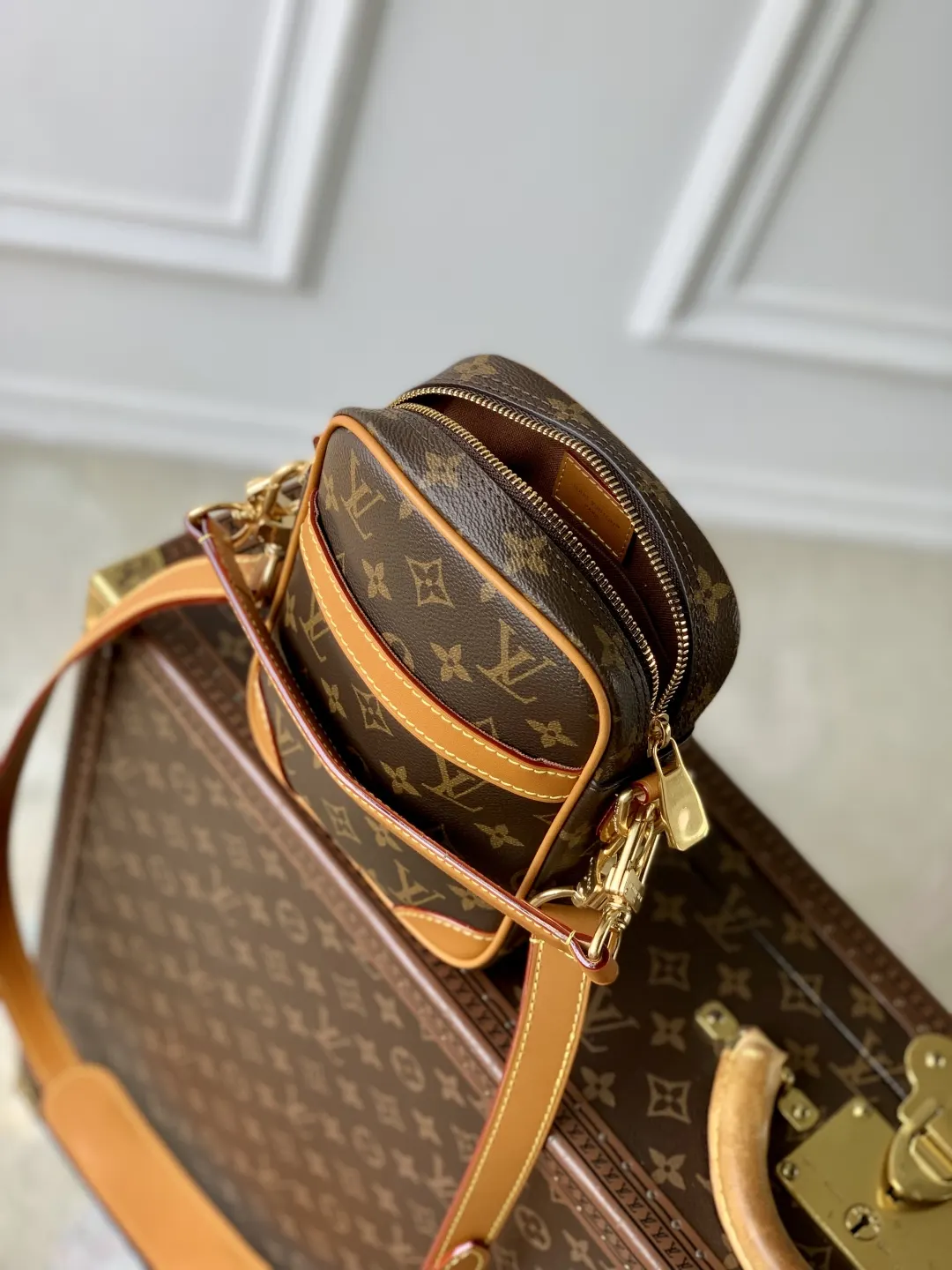 Louis Vuitton M14013 Monogram 斜挎包