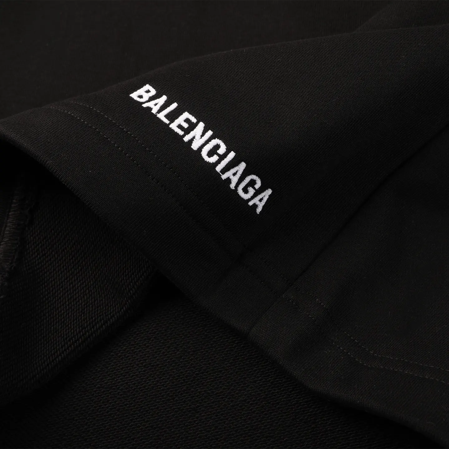 Balenciaga 短裤 街头休闲款