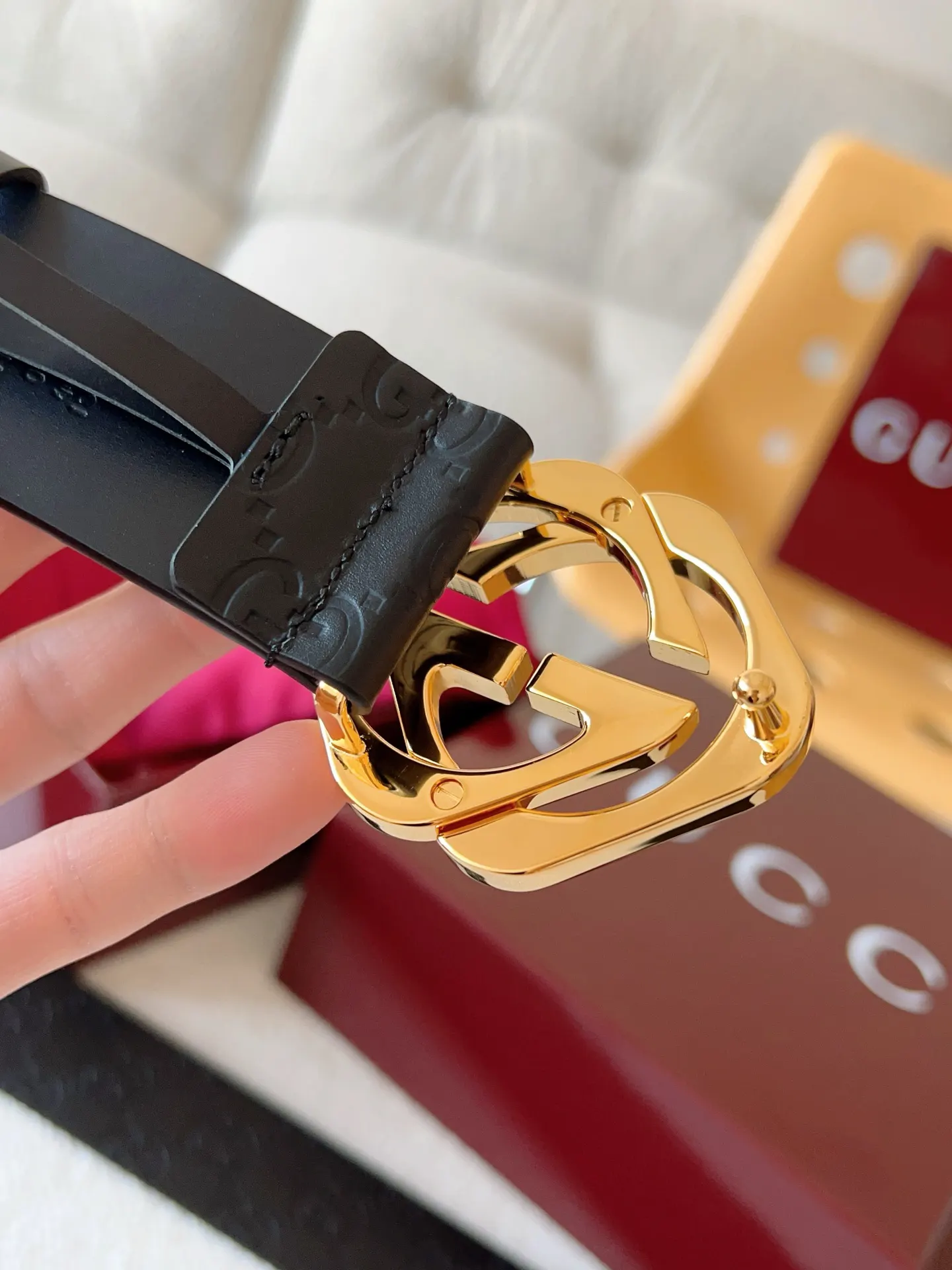 Gucci 双G扣牛皮双面腰带 商务休闲款