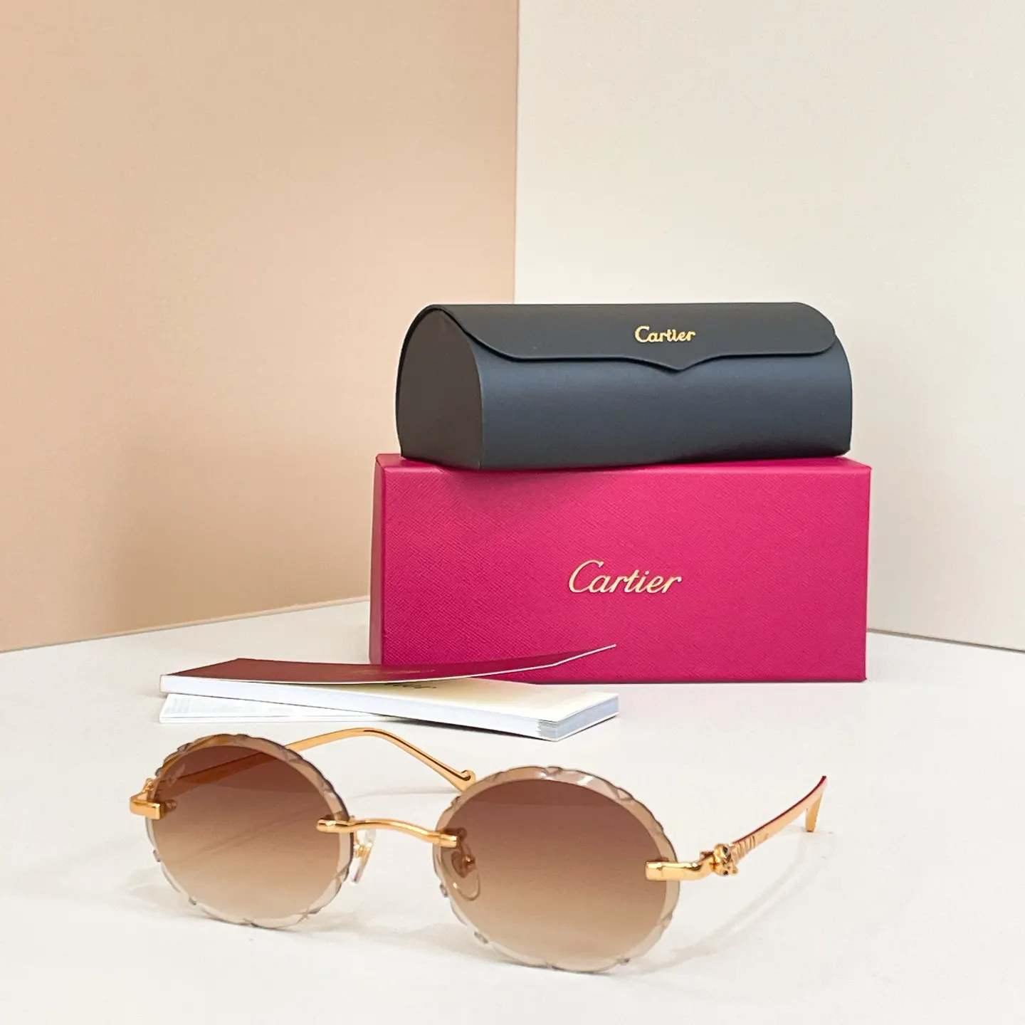 Cartier 墨镜 時尚防晒款