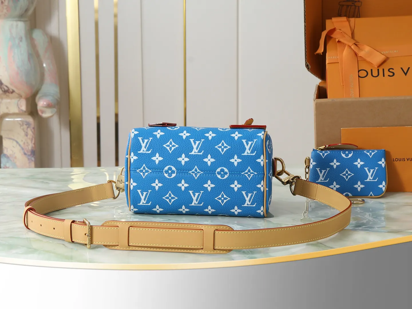 LV Speedy blue yellow color scheme handbag Image 4 LV Speedy blue yellow color scheme handbag Image 4